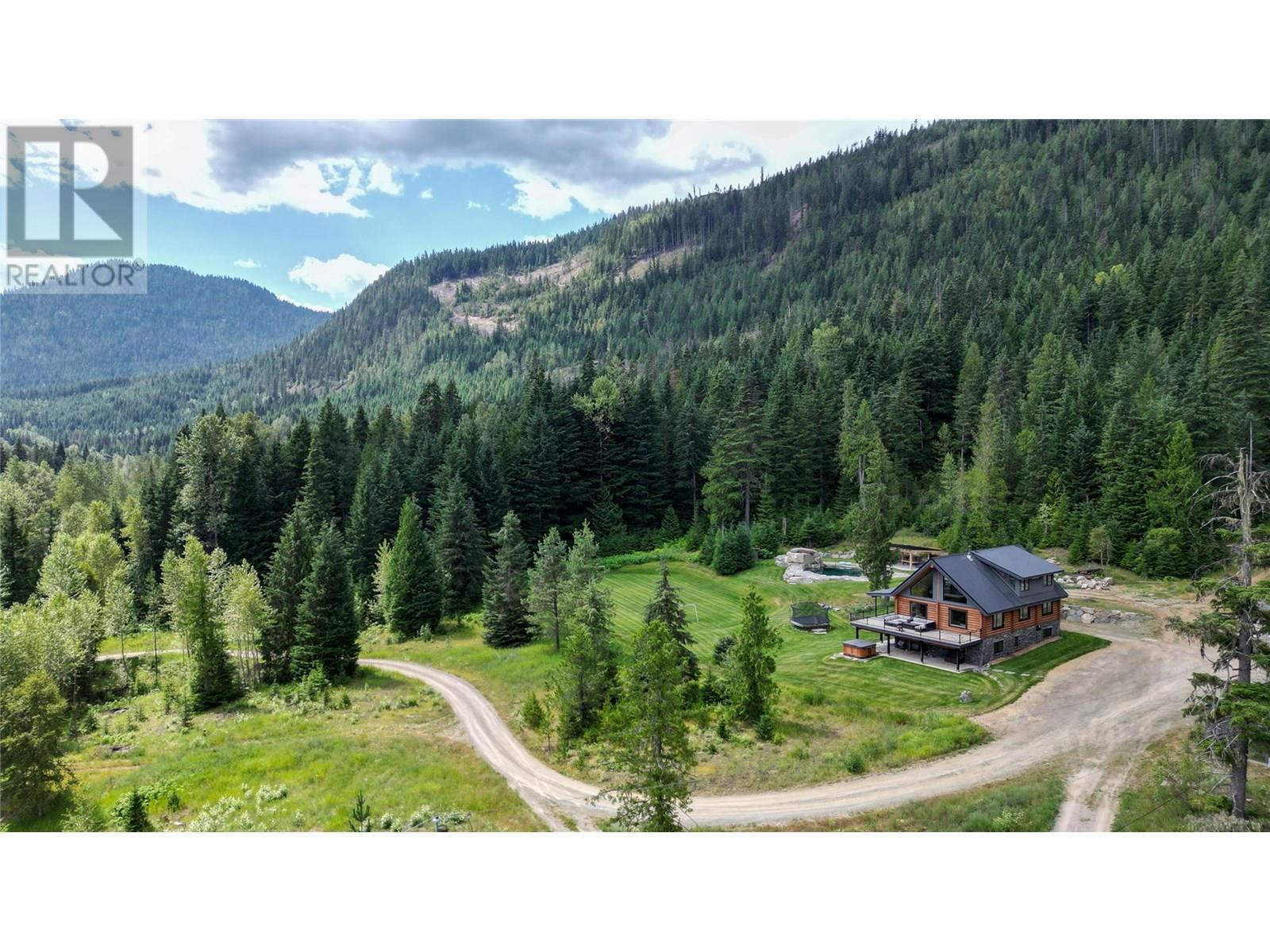6580 6 Highway, Ymir, British Columbia  V0G 2K0 - Photo 16 - 10356835