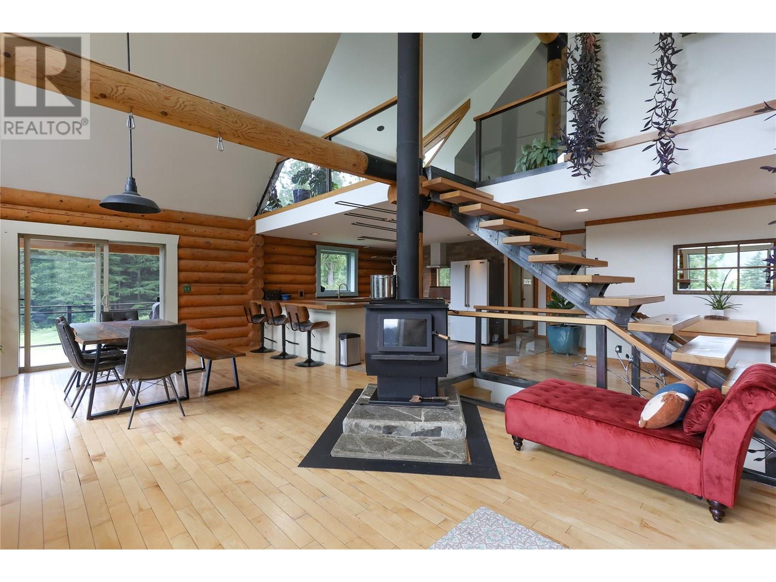 6580 6 Highway, Ymir, British Columbia  V0G 2K0 - Photo 23 - 10356835
