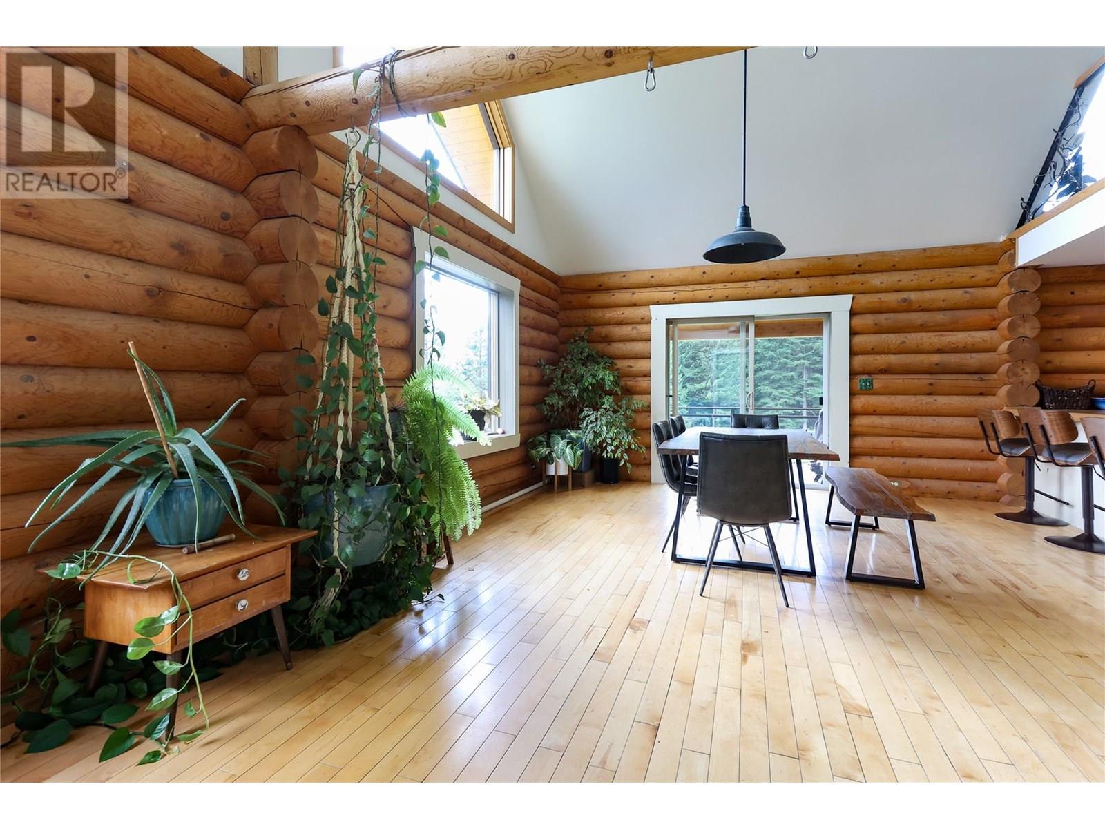6580 6 Highway, Ymir, British Columbia  V0G 2K0 - Photo 25 - 10356835