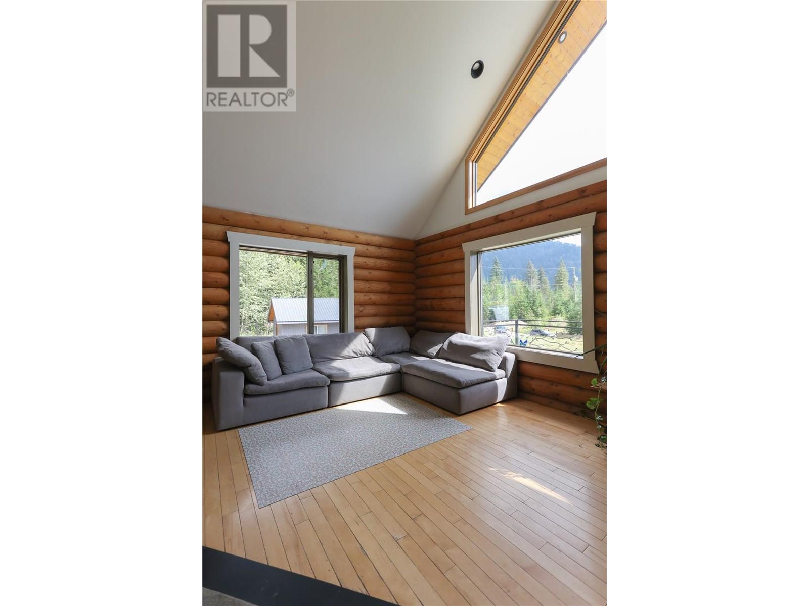 6580 6 Highway, Ymir, British Columbia  V0G 2K0 - Photo 29 - 10356835
