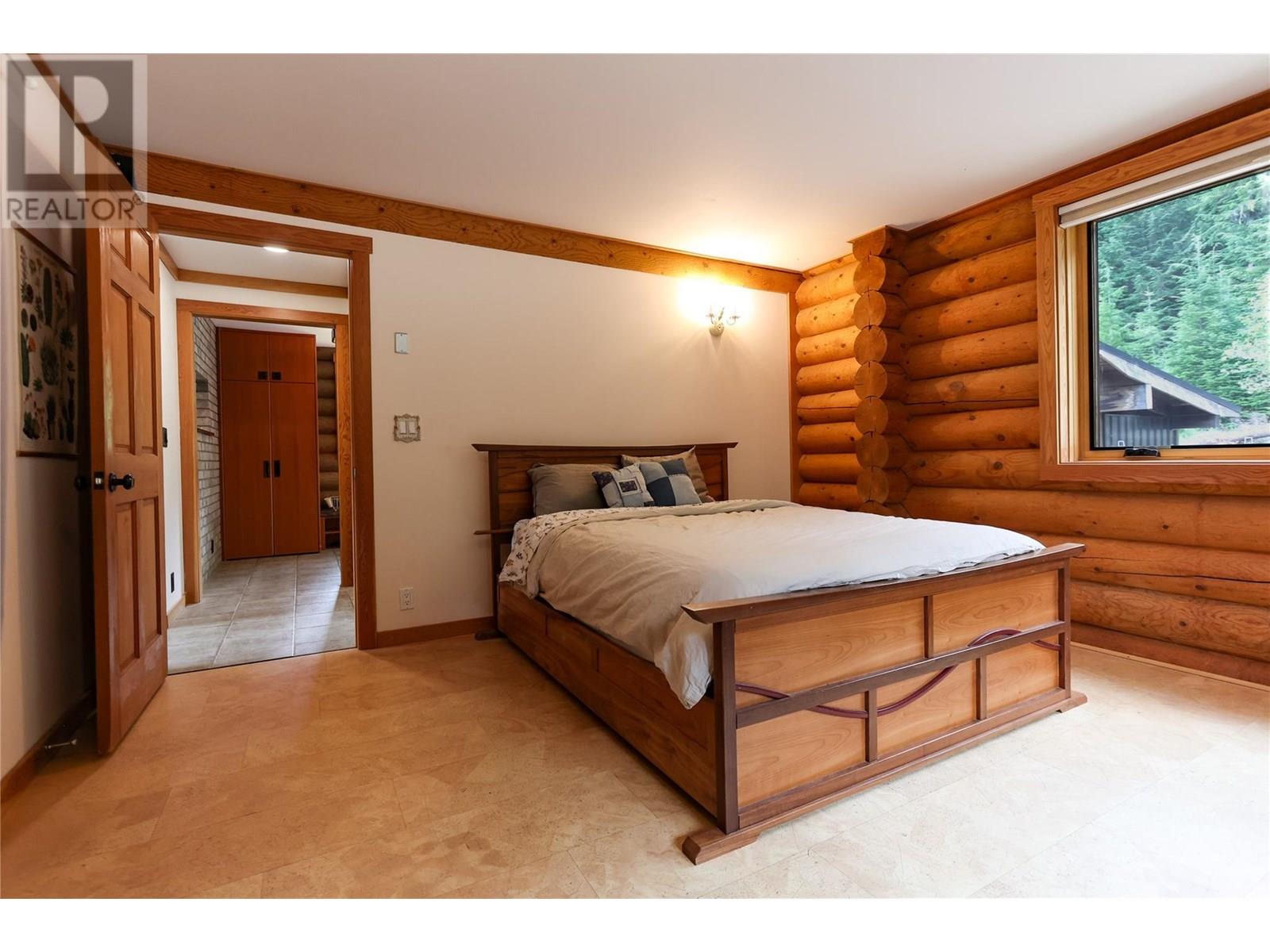 6580 6 Highway, Ymir, British Columbia  V0G 2K0 - Photo 32 - 10356835
