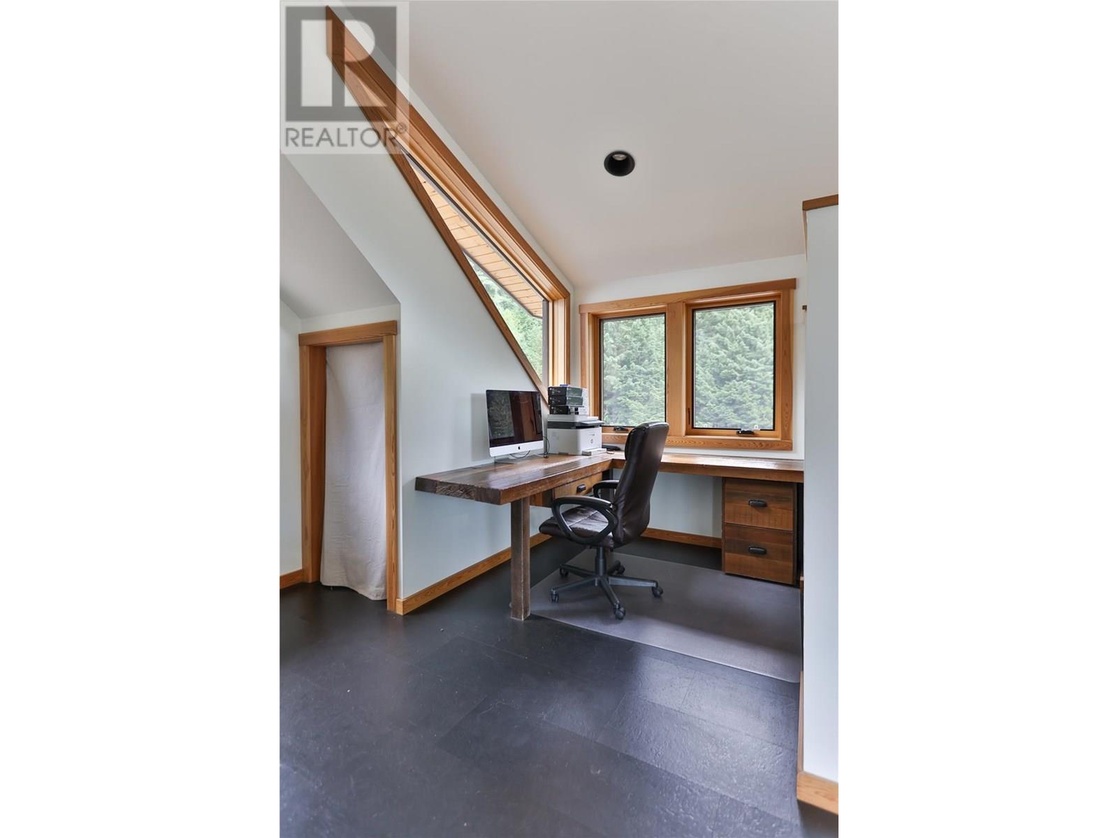 6580 6 Highway, Ymir, British Columbia  V0G 2K0 - Photo 45 - 10356835