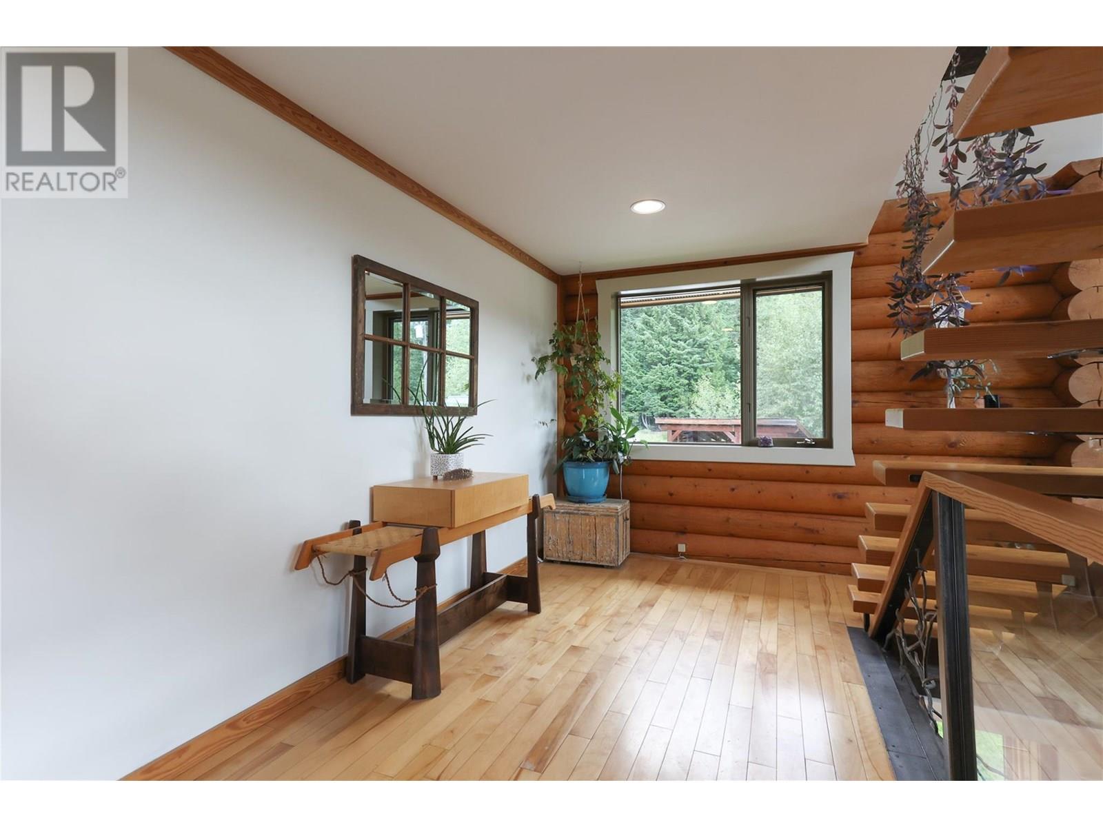 6580 6 Highway, Ymir, British Columbia  V0G 2K0 - Photo 48 - 10356835