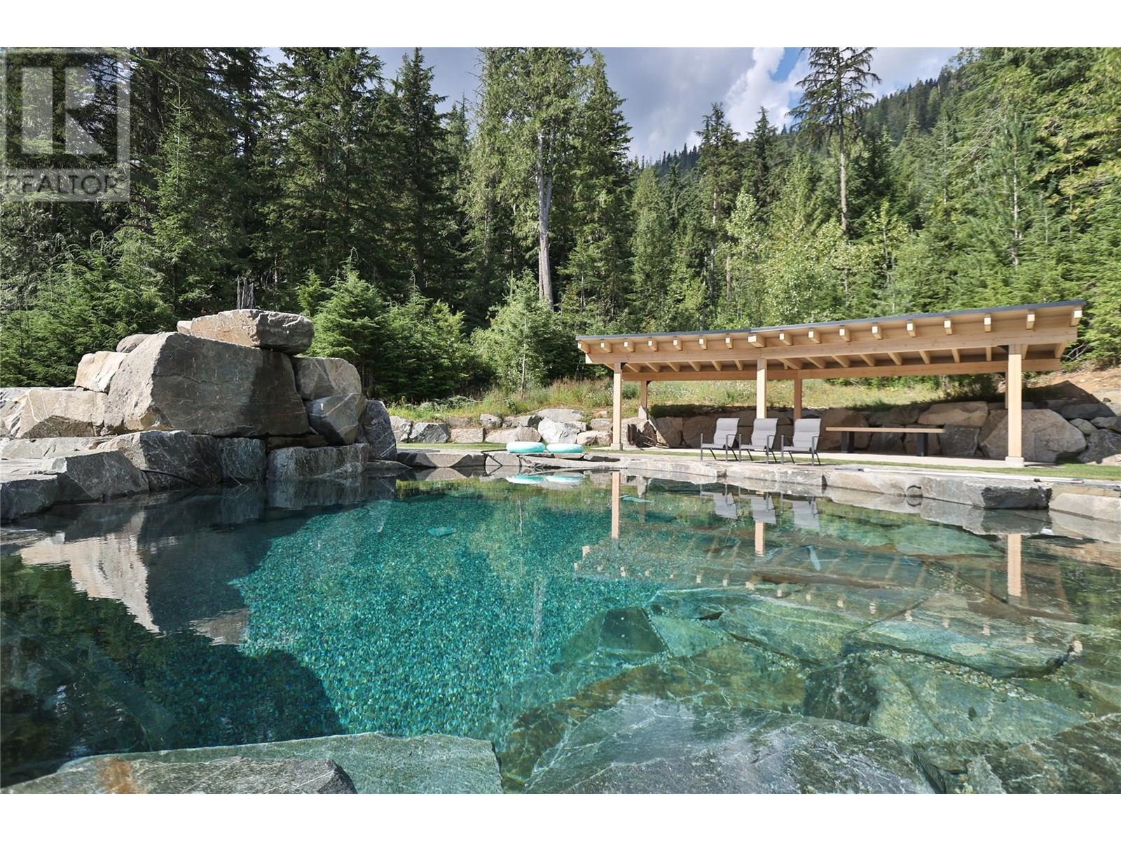 6580 6 Highway, Ymir, British Columbia  V0G 2K0 - Photo 58 - 10356835