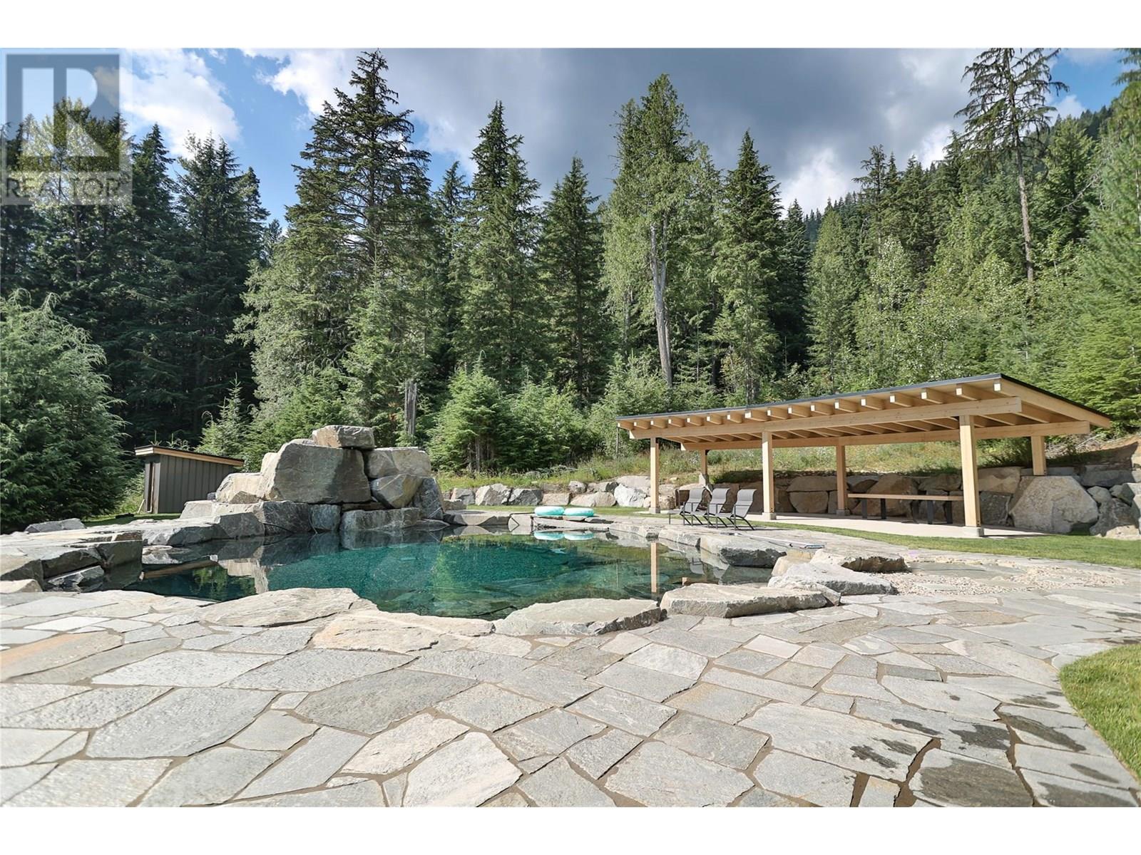6580 6 Highway, Ymir, British Columbia  V0G 2K0 - Photo 64 - 10356835