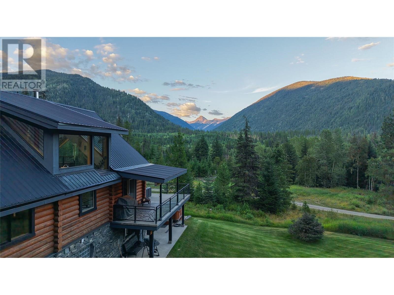 6580 6 Highway, Ymir, British Columbia  V0G 2K0 - Photo 68 - 10356835