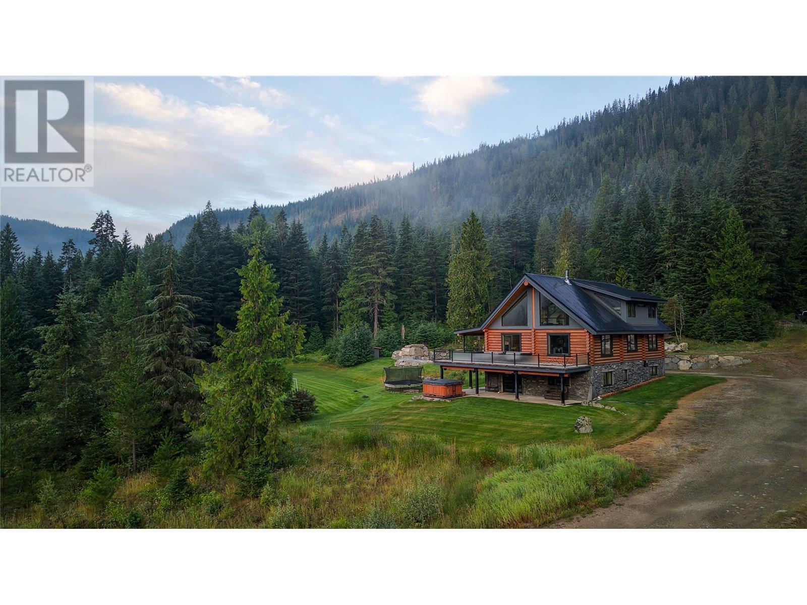 6580 6 Highway, Ymir, British Columbia  V0G 2K0 - Photo 69 - 10356835