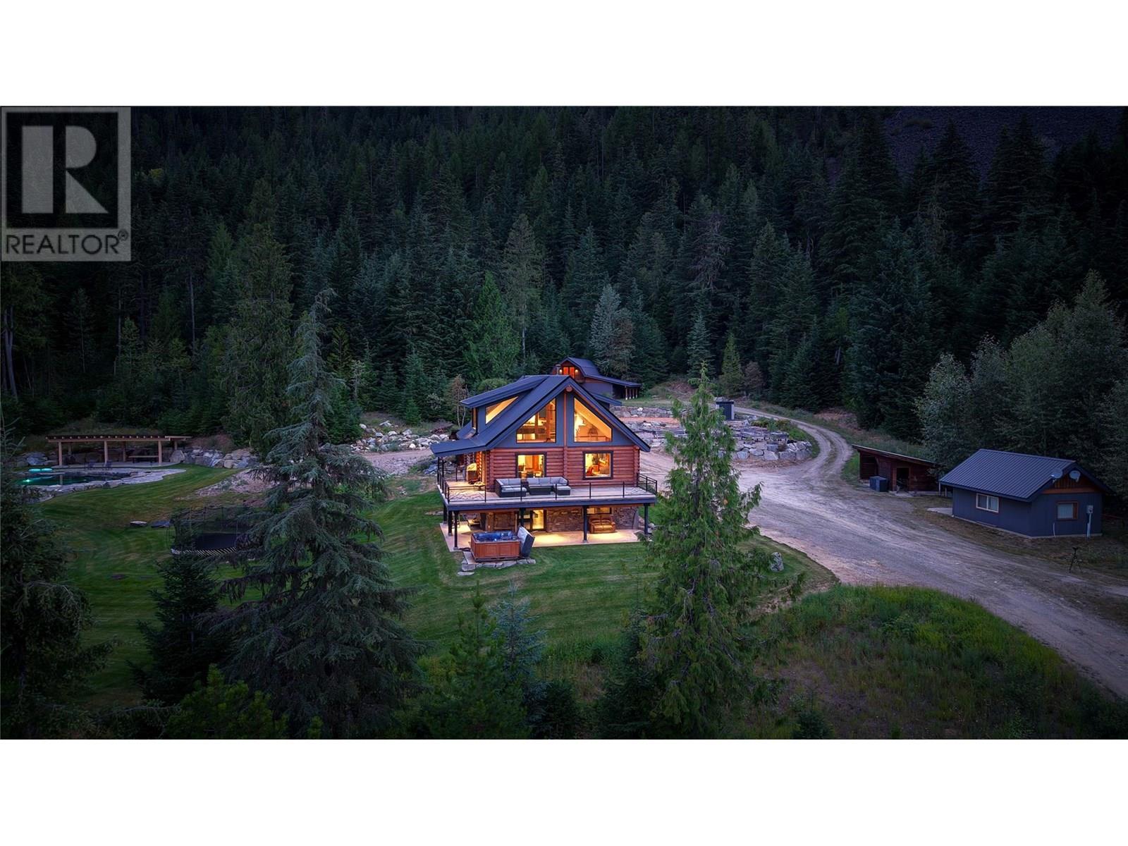 6580 6 Highway, Ymir, British Columbia  V0G 2K0 - Photo 70 - 10356835