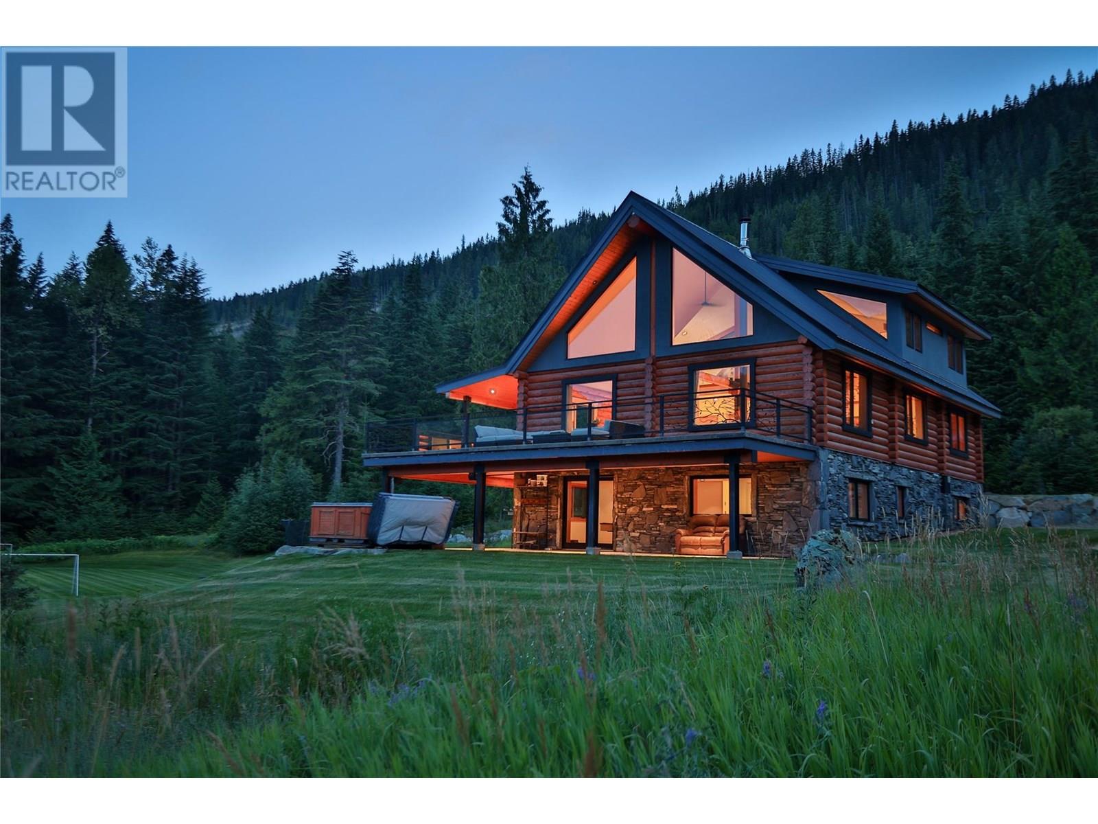 6580 6 Highway, Ymir, British Columbia  V0G 2K0 - Photo 76 - 10356835