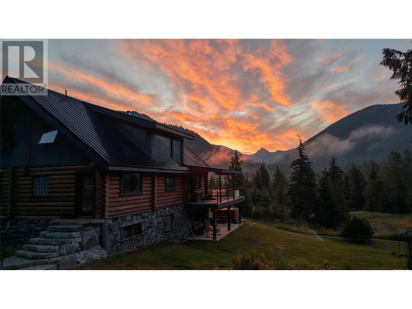 6580 6 Highway, Ymir, British Columbia  V0G 2K0 - Photo 81 - 10356835