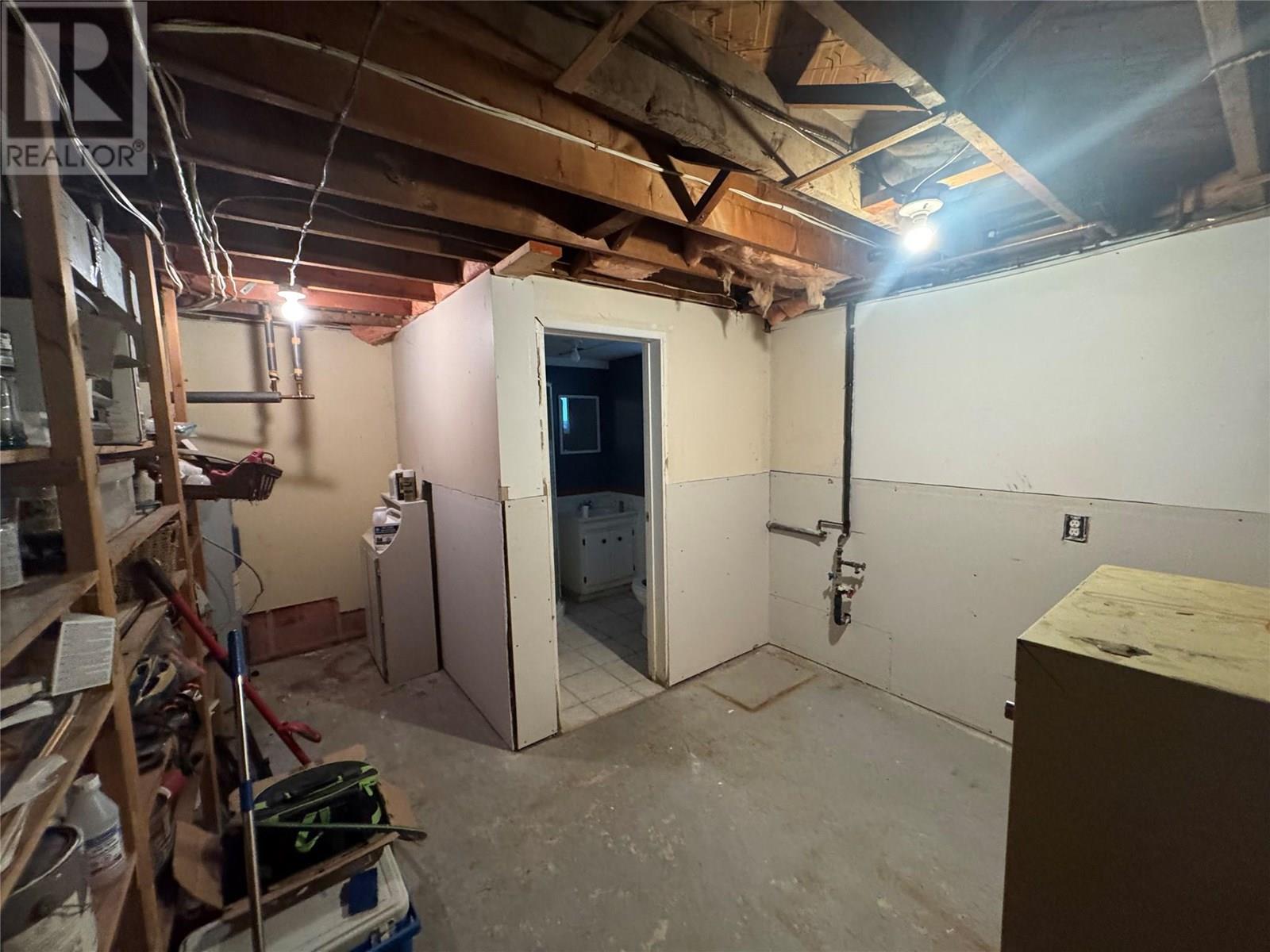 430 9th Avenue, Montrose, British Columbia  V0G 1P0 - Photo 8 - 10356912