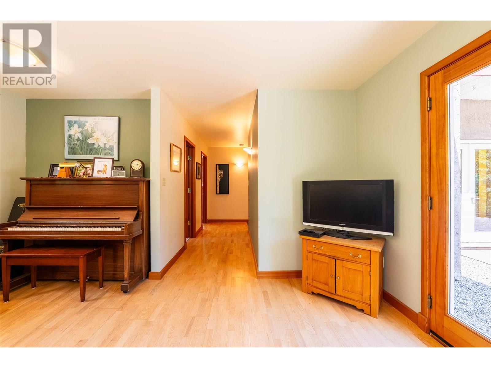 3675 Thompson Road, Bonnington Falls, British Columbia  V0G 2G3 - Photo 26 - 10350788