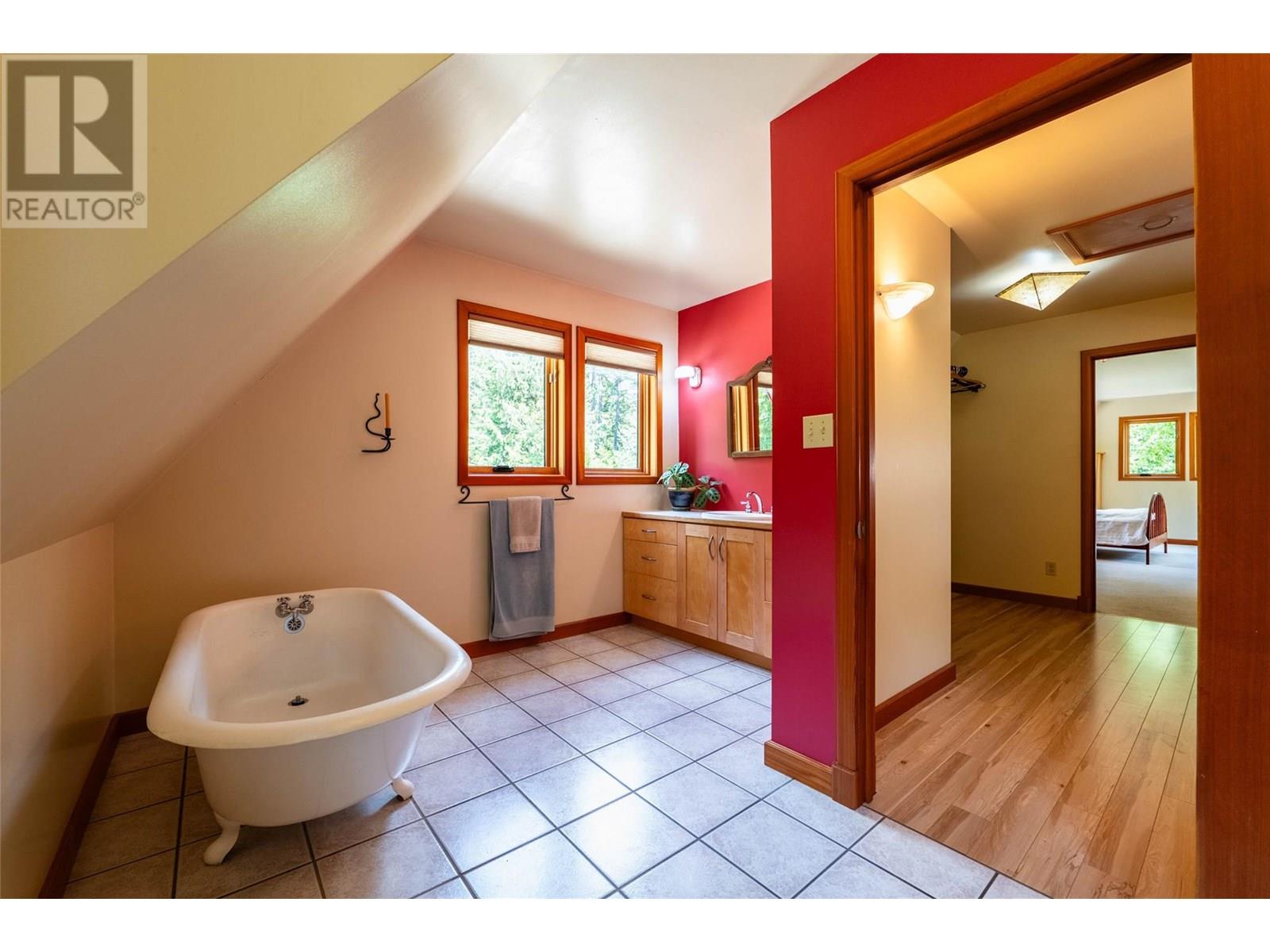3675 Thompson Road, Bonnington Falls, British Columbia  V0G 2G3 - Photo 33 - 10350788