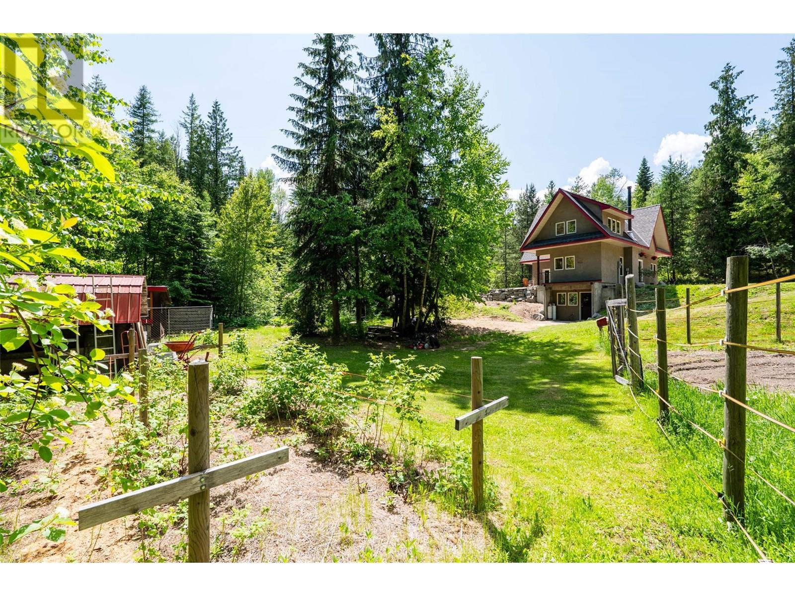3675 Thompson Road, Bonnington Falls, British Columbia  V0G 2G3 - Photo 55 - 10350788
