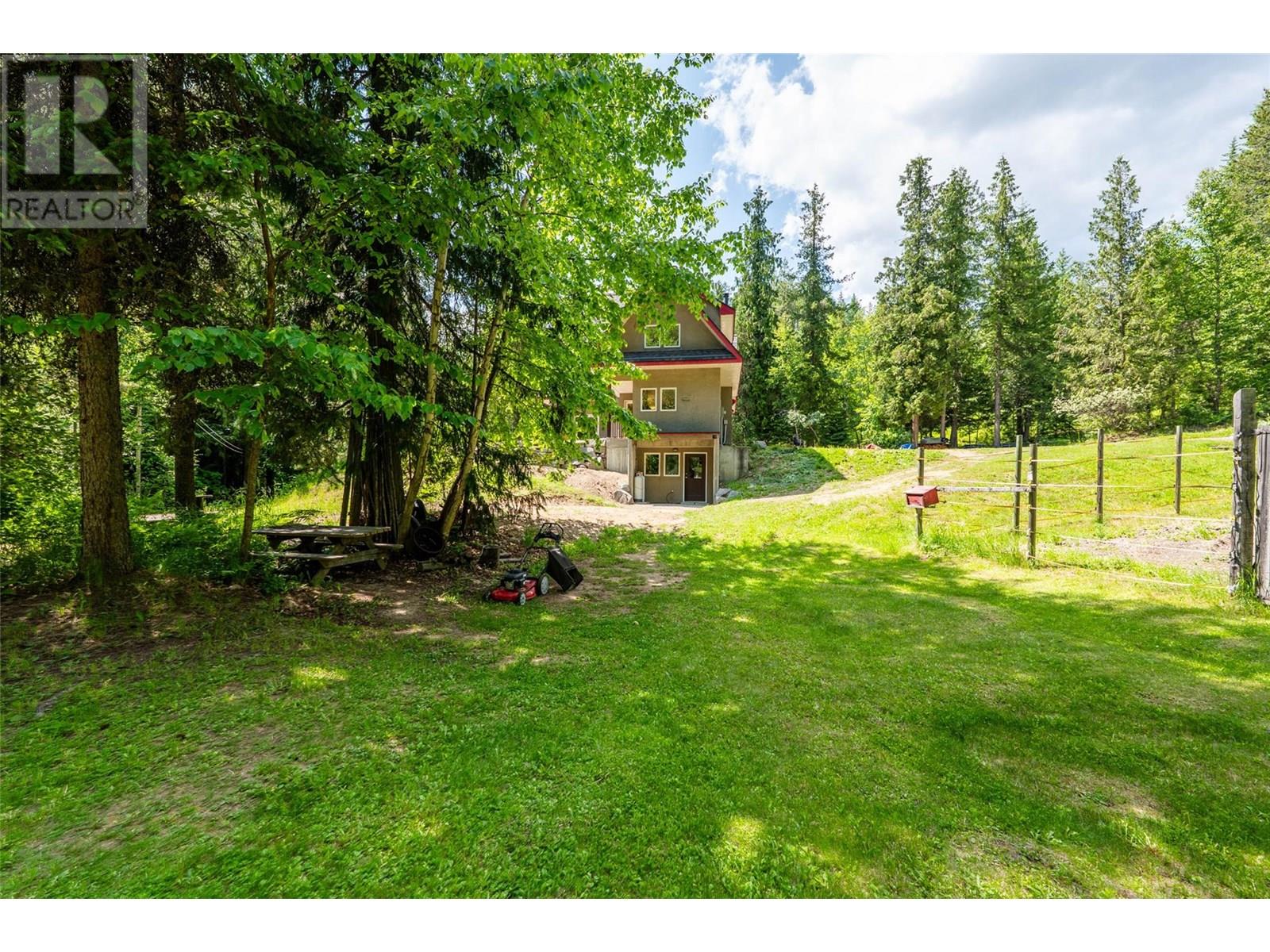 3675 Thompson Road, Bonnington Falls, British Columbia  V0G 2G3 - Photo 56 - 10350788