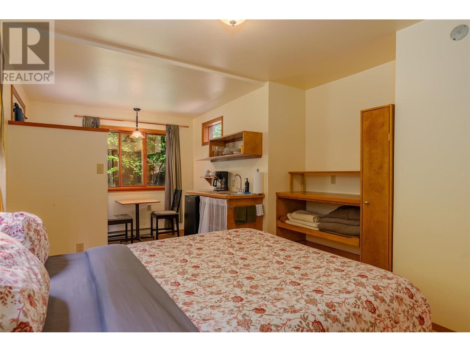 1116 C Avenue, Kaslo, British Columbia  V0G 1M0 - Photo 44 - 10355962