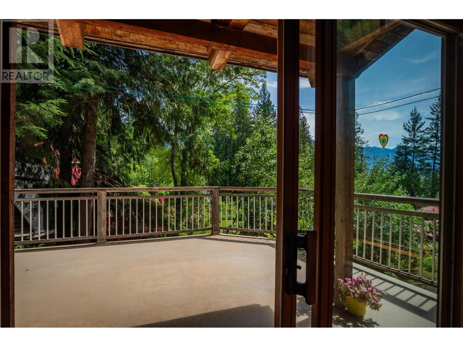 1116 C Avenue, Kaslo, British Columbia  V0G 1M0 - Photo 56 - 10355962