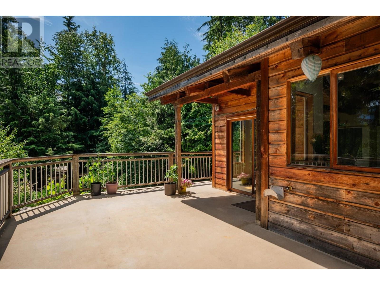 1116 C Avenue, Kaslo, British Columbia  V0G 1M0 - Photo 60 - 10355962