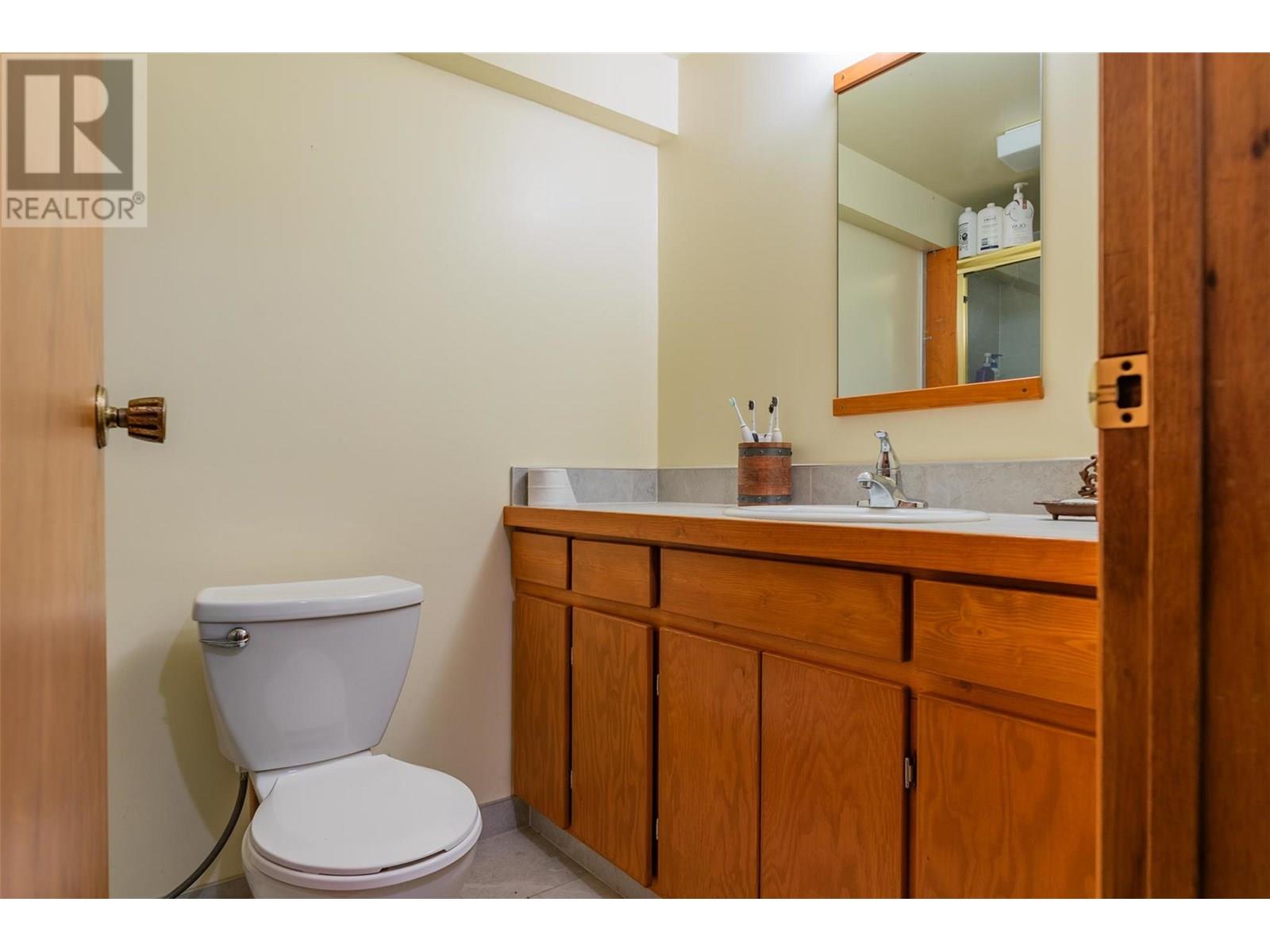 1116 C Avenue, Kaslo, British Columbia  V0G 1M0 - Photo 62 - 10355962