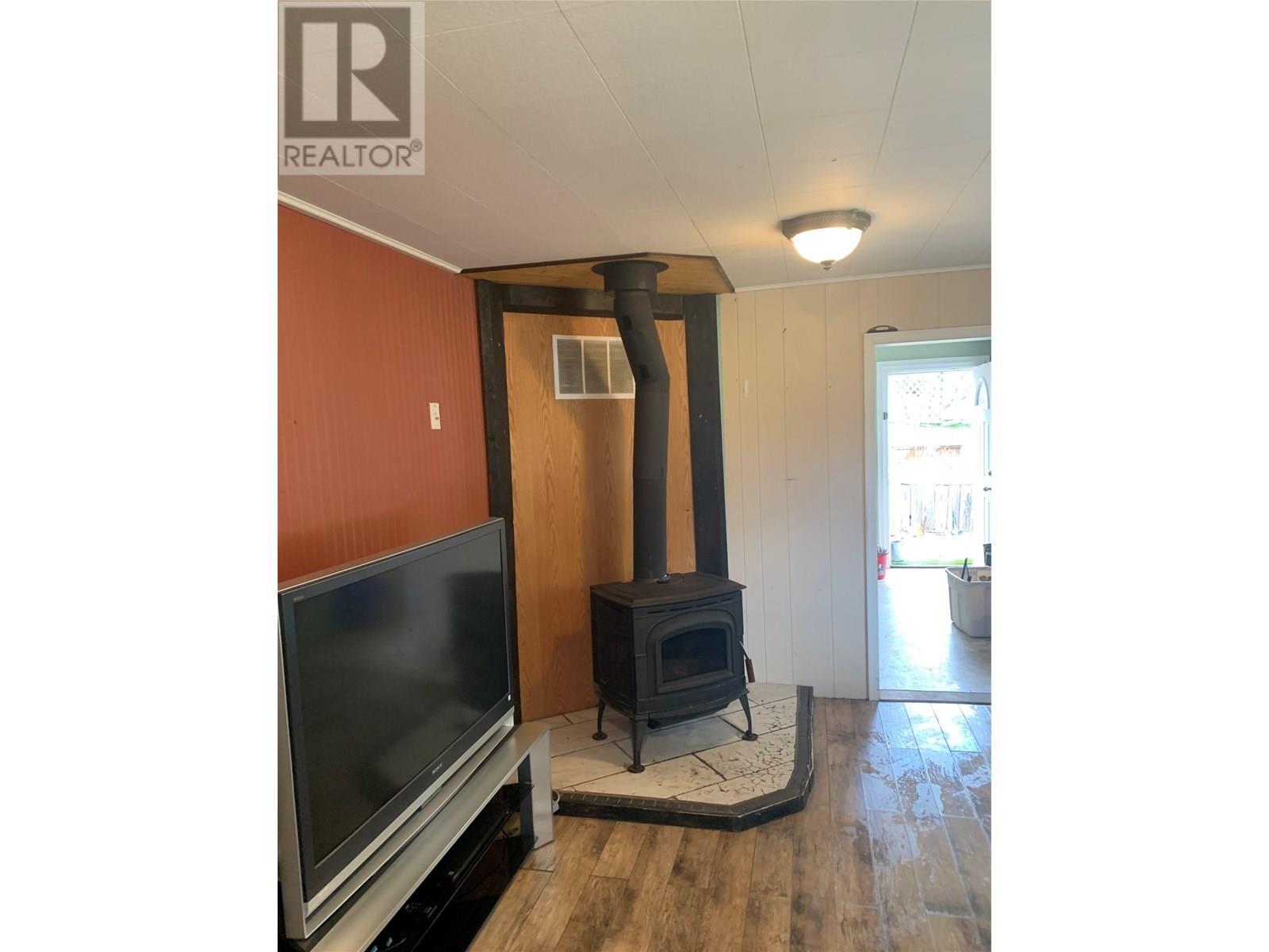 572 6 Highway, Nakusp, British Columbia  V0G 1R1 - Photo 16 - 10357088