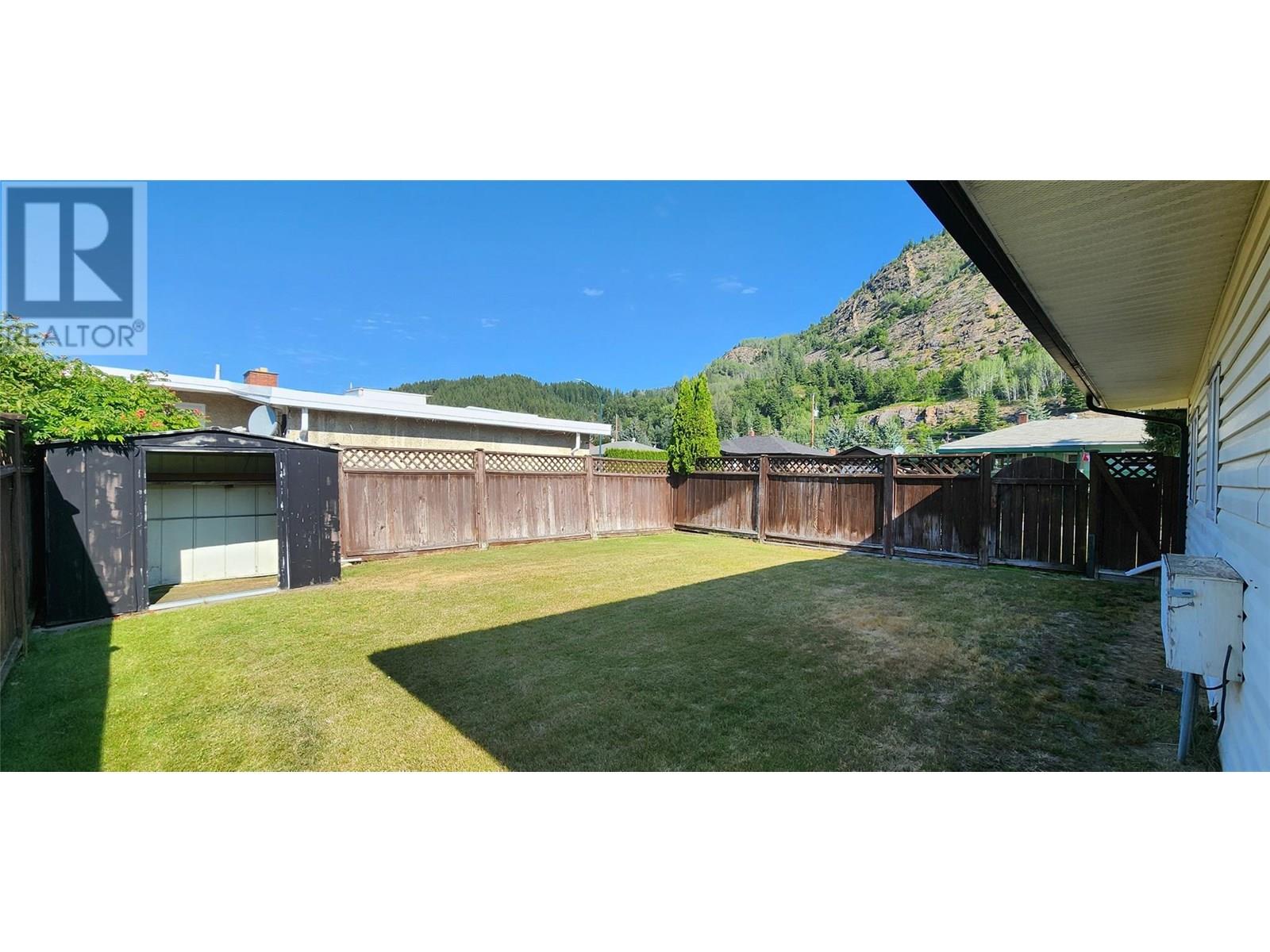 3494 Aster Drive, Trail, British Columbia  V1R 2X3 - Photo 7 - 10356971