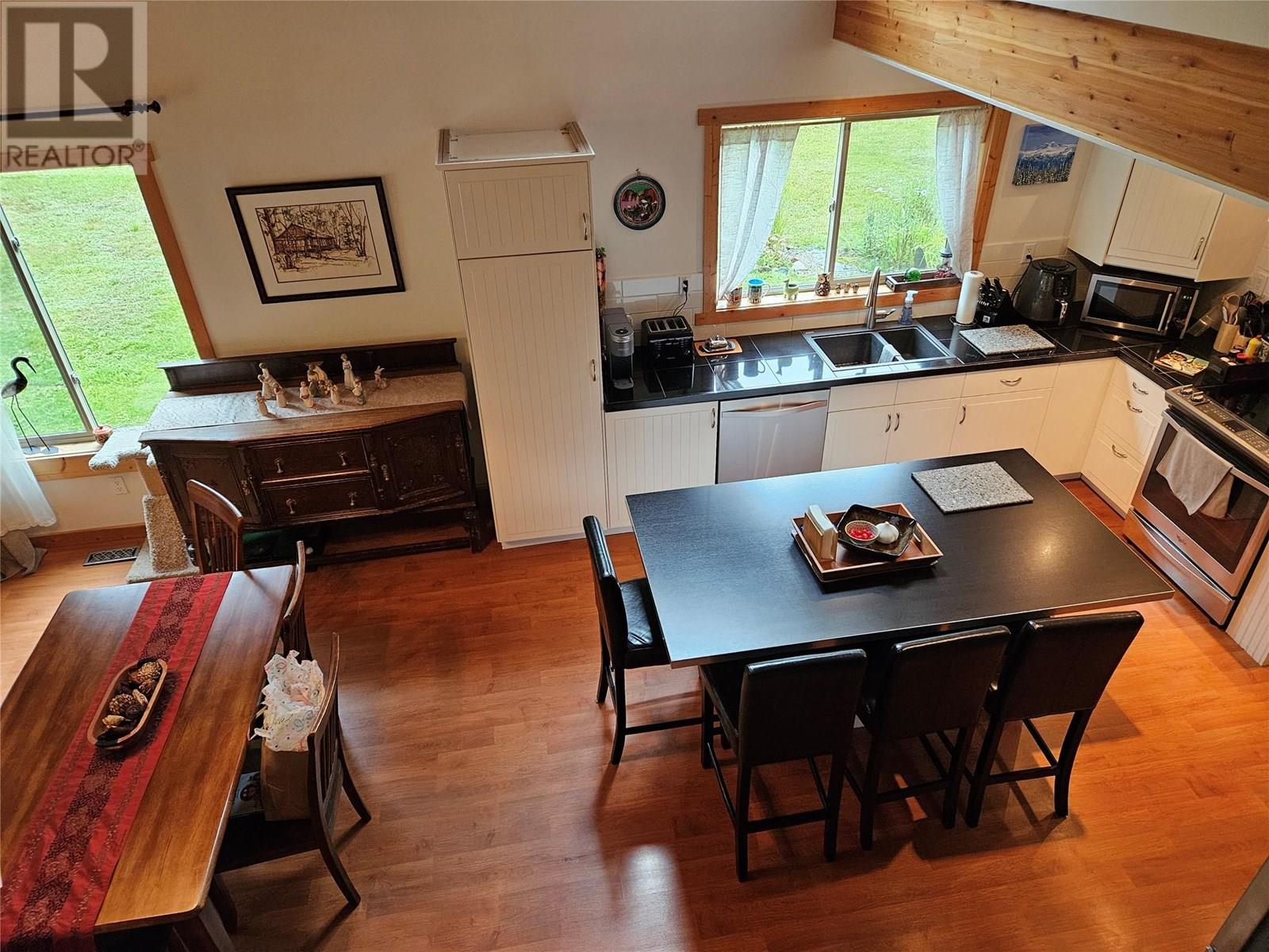 153 Wildwood Road, Summit Lake, British Columbia  V0G 1R1 - Photo 7 - 10357178