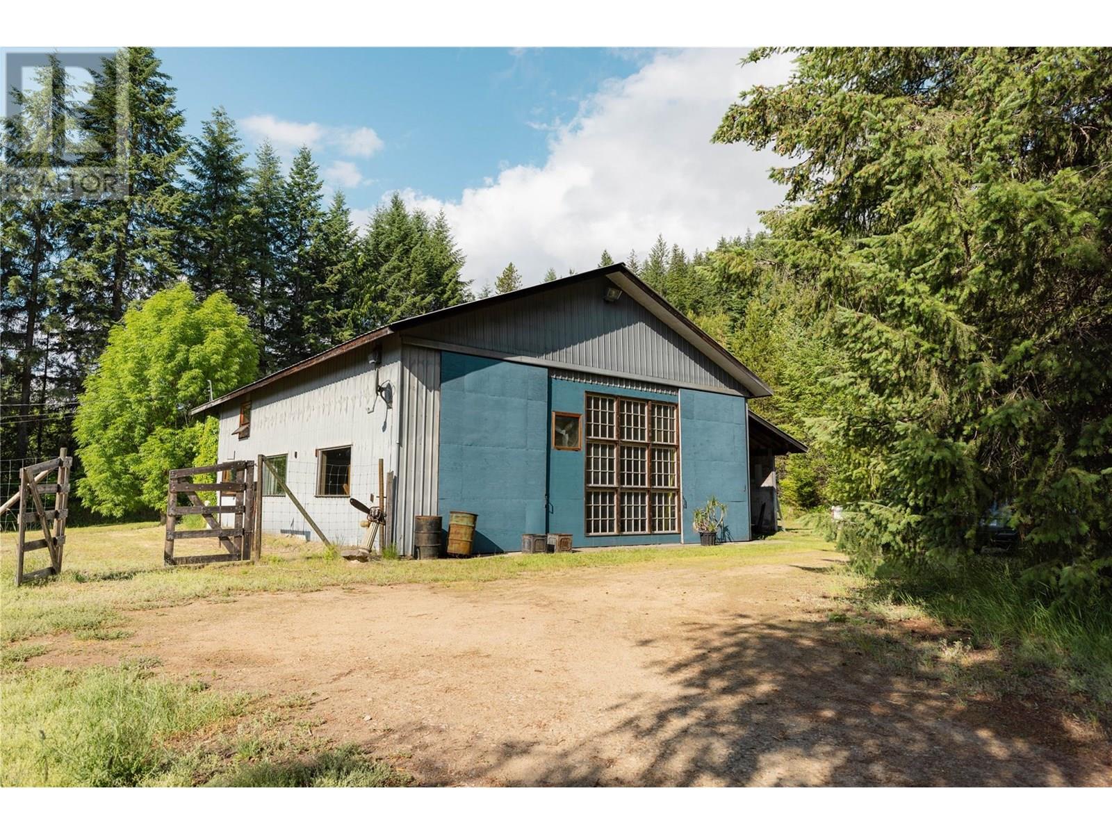 6777 Perry's Back Road, Winlaw, British Columbia  V0G 2J0 - Photo 1 - 10356357