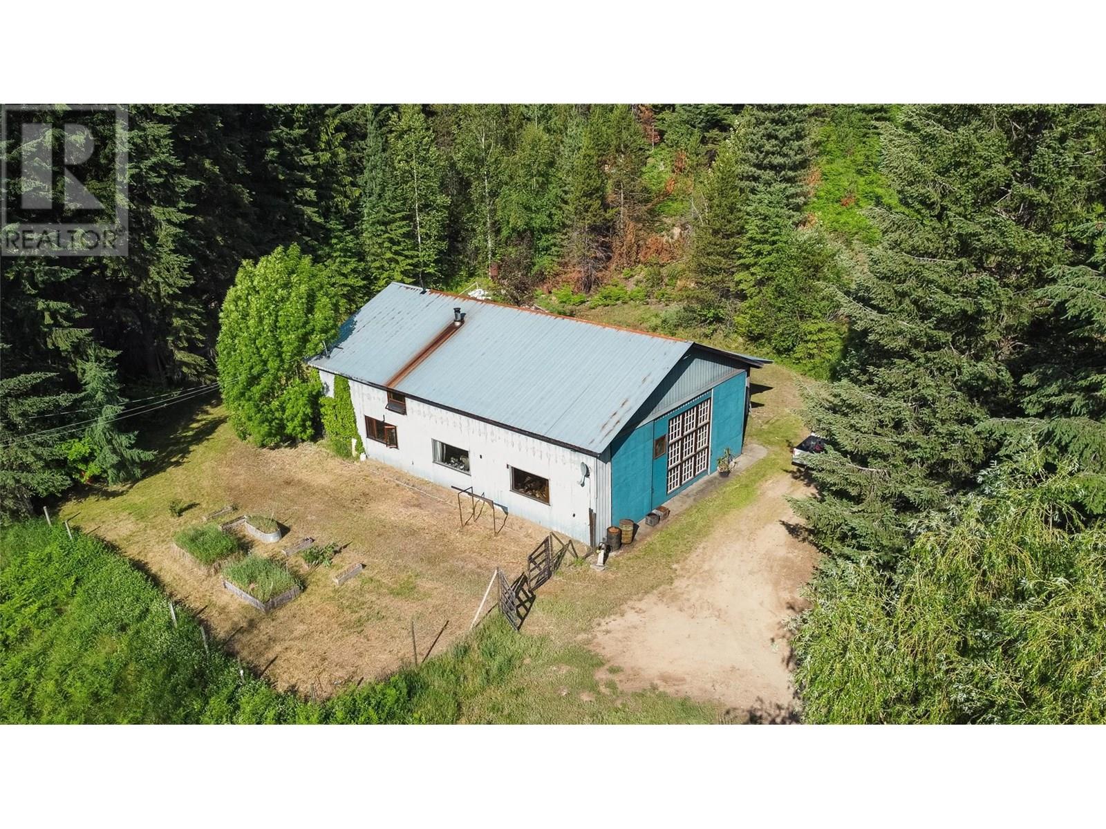 6777 Perry's Back Road, Winlaw, British Columbia  V0G 2J0 - Photo 2 - 10356357
