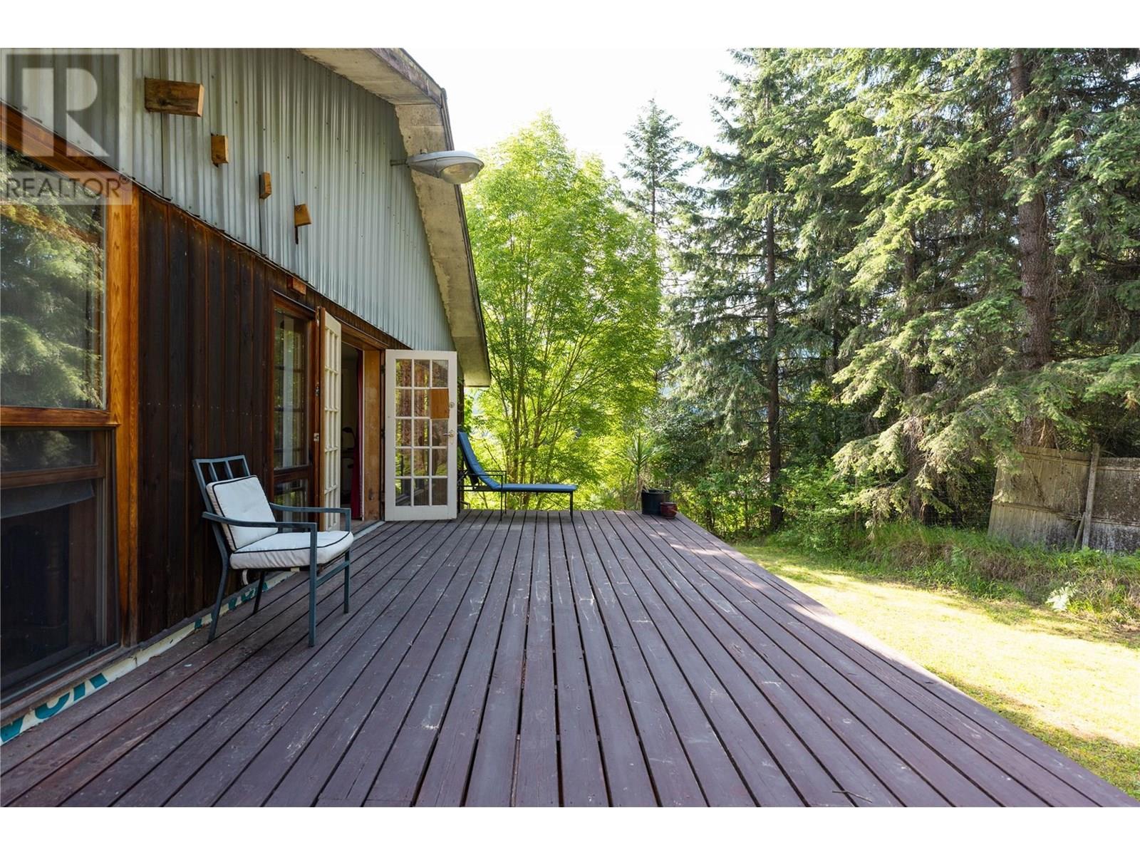 6777 Perry's Back Road, Winlaw, British Columbia  V0G 2J0 - Photo 30 - 10356357