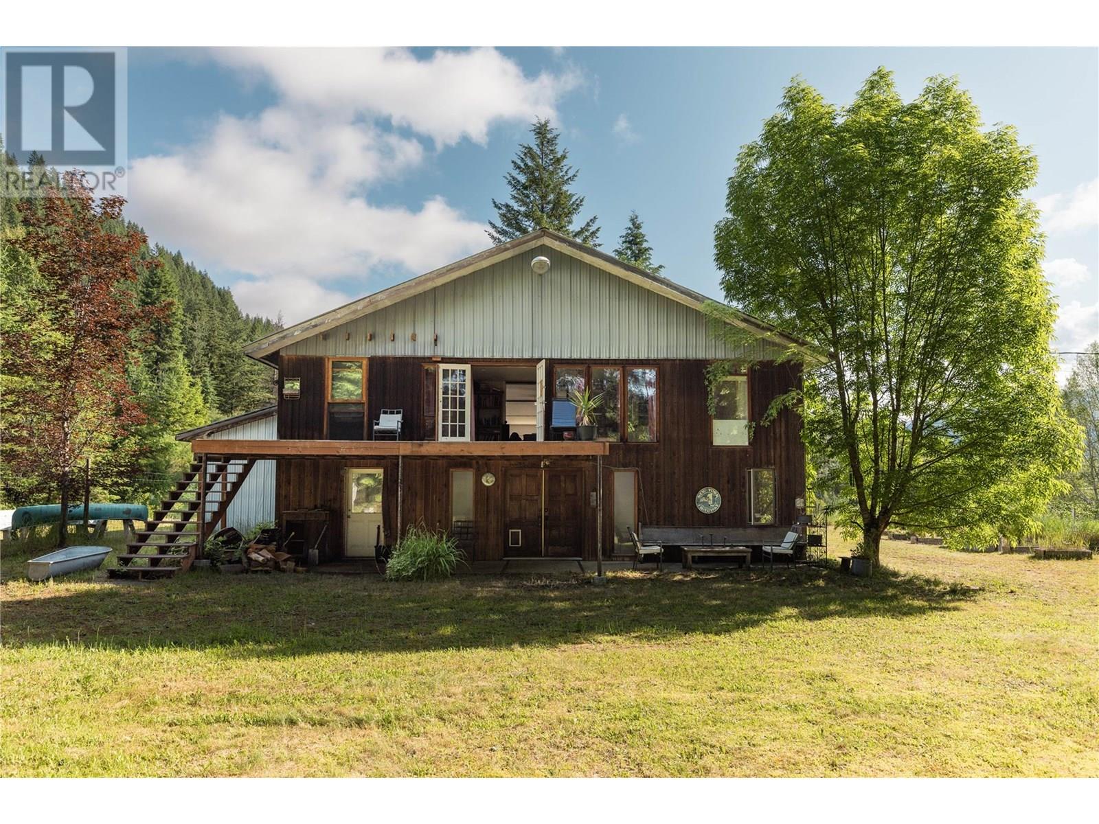 6777 Perry's Back Road, Winlaw, British Columbia  V0G 2J0 - Photo 31 - 10356357