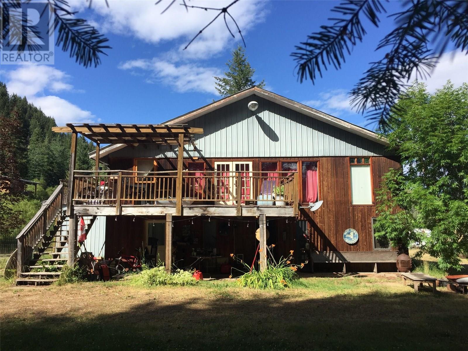 6777 Perry's Back Road, Winlaw, British Columbia  V0G 2J0 - Photo 32 - 10356357