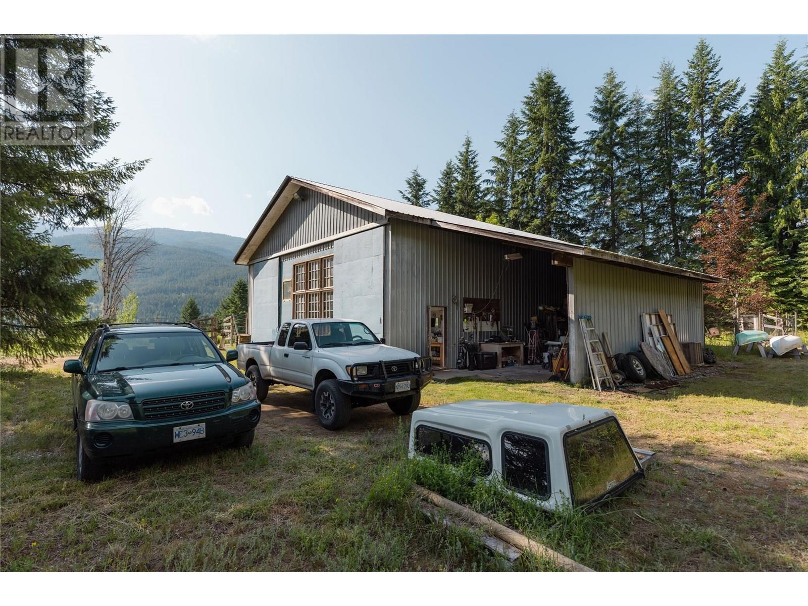 6777 Perry's Back Road, Winlaw, British Columbia  V0G 2J0 - Photo 35 - 10356357