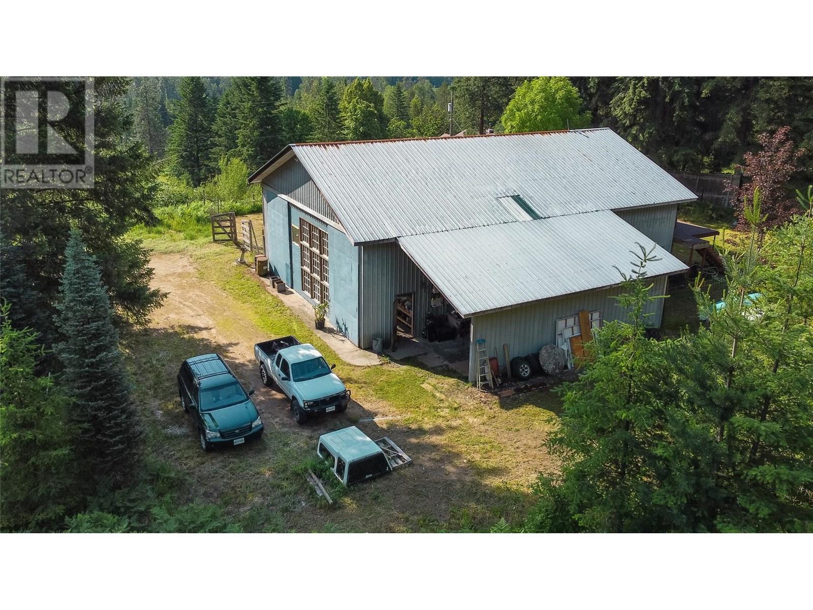 6777 Perry's Back Road, Winlaw, British Columbia  V0G 2J0 - Photo 4 - 10356357