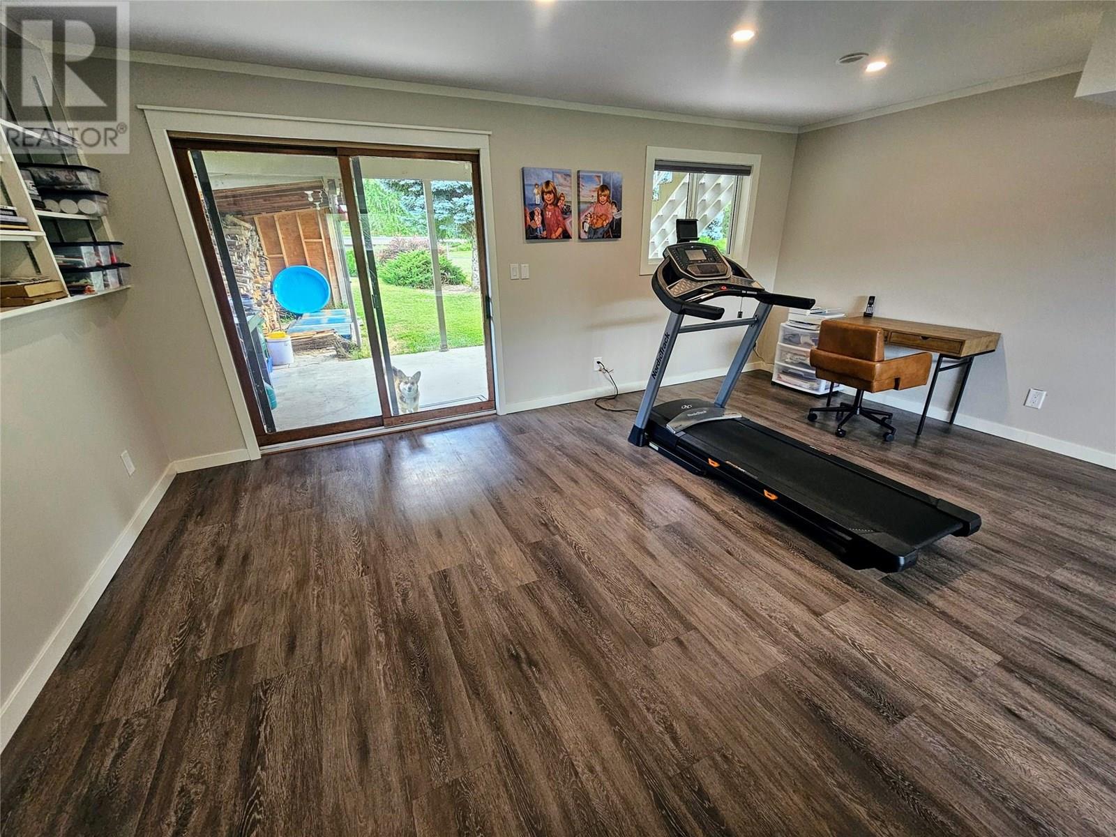 9480 Station Road, Trail, British Columbia  V1R 4W6 - Photo 34 - 10357326