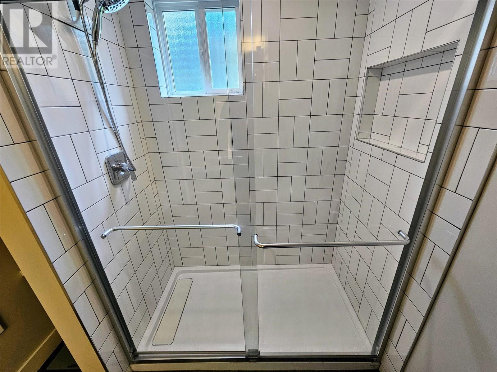 9480 Station Road, Trail, British Columbia  V1R 4W6 - Photo 38 - 10357326