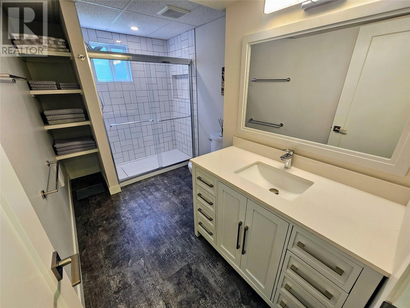 9480 Station Road, Trail, British Columbia  V1R 4W6 - Photo 39 - 10357326