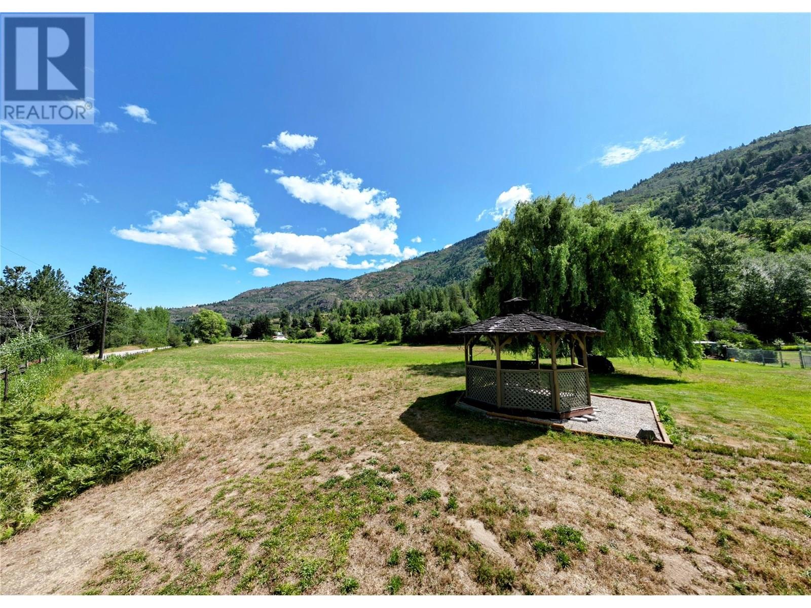 9480 Station Road, Trail, British Columbia  V1R 4W6 - Photo 61 - 10357326