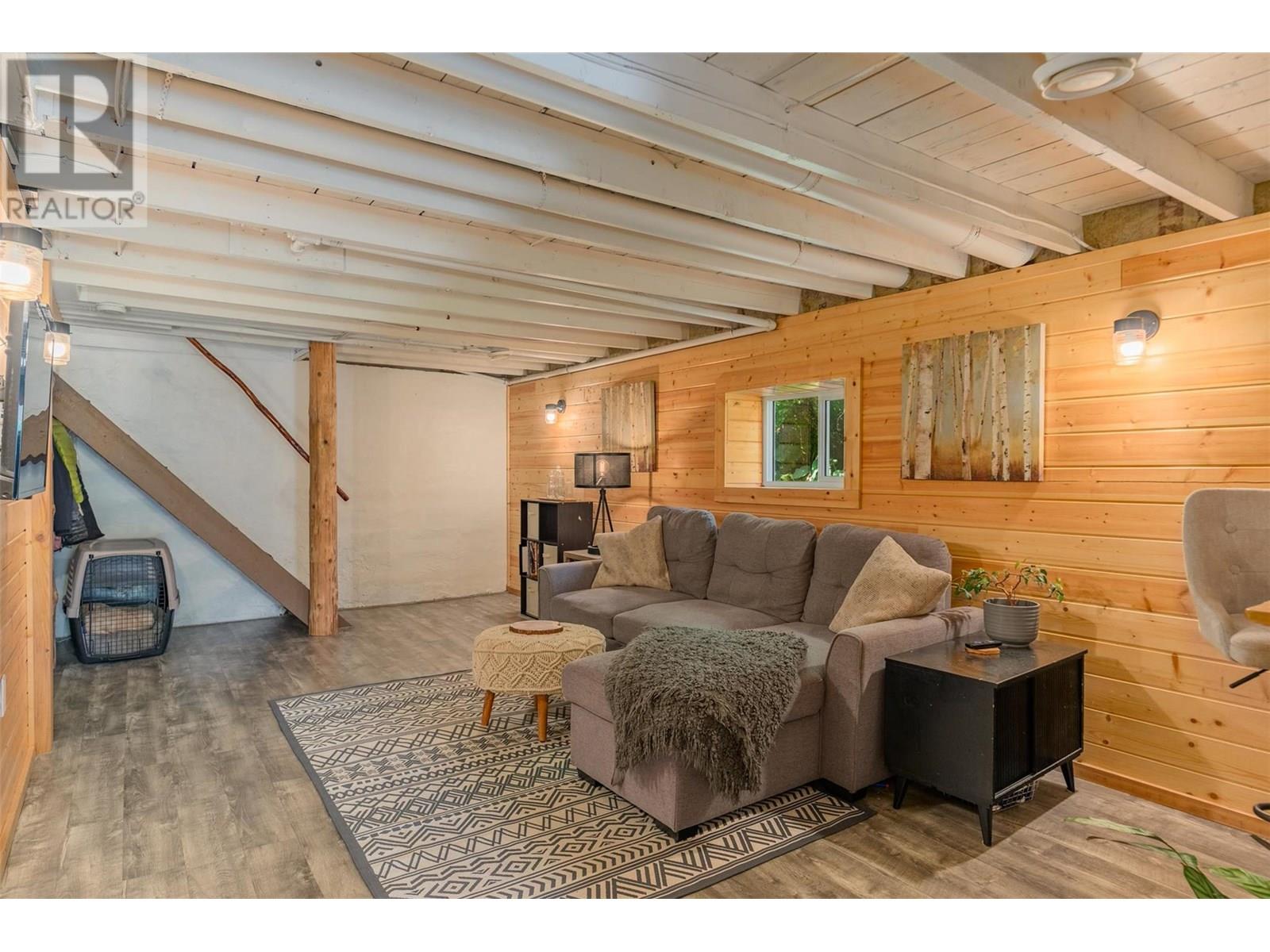1954 Thompson Avenue, Rossland, British Columbia  V0G 1Y0 - Photo 18 - 10356106