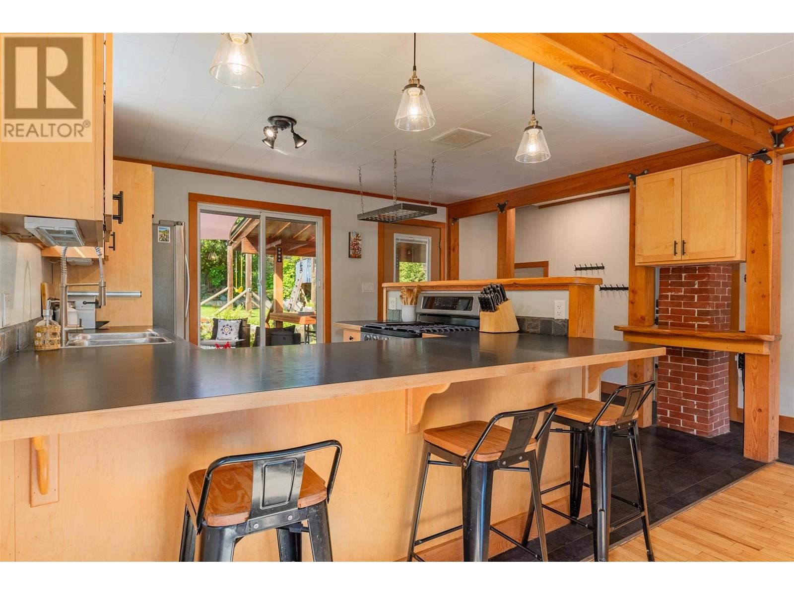 1954 Thompson Avenue, Rossland, British Columbia  V0G 1Y0 - Photo 27 - 10356106