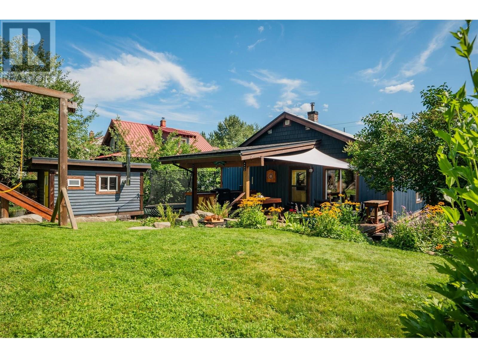 1954 Thompson Avenue, Rossland, British Columbia  V0G 1Y0 - Photo 41 - 10356106
