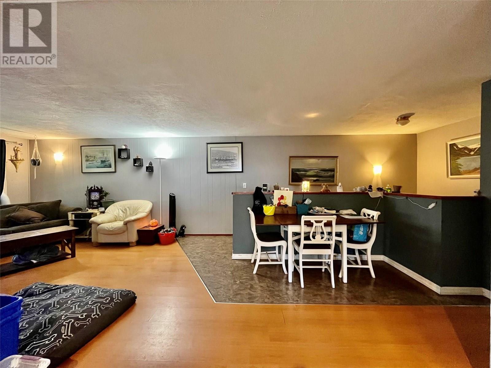 850 Columbia Crescent, Nakusp, British Columbia  V0G 1R0 - Photo 4 - 10357392