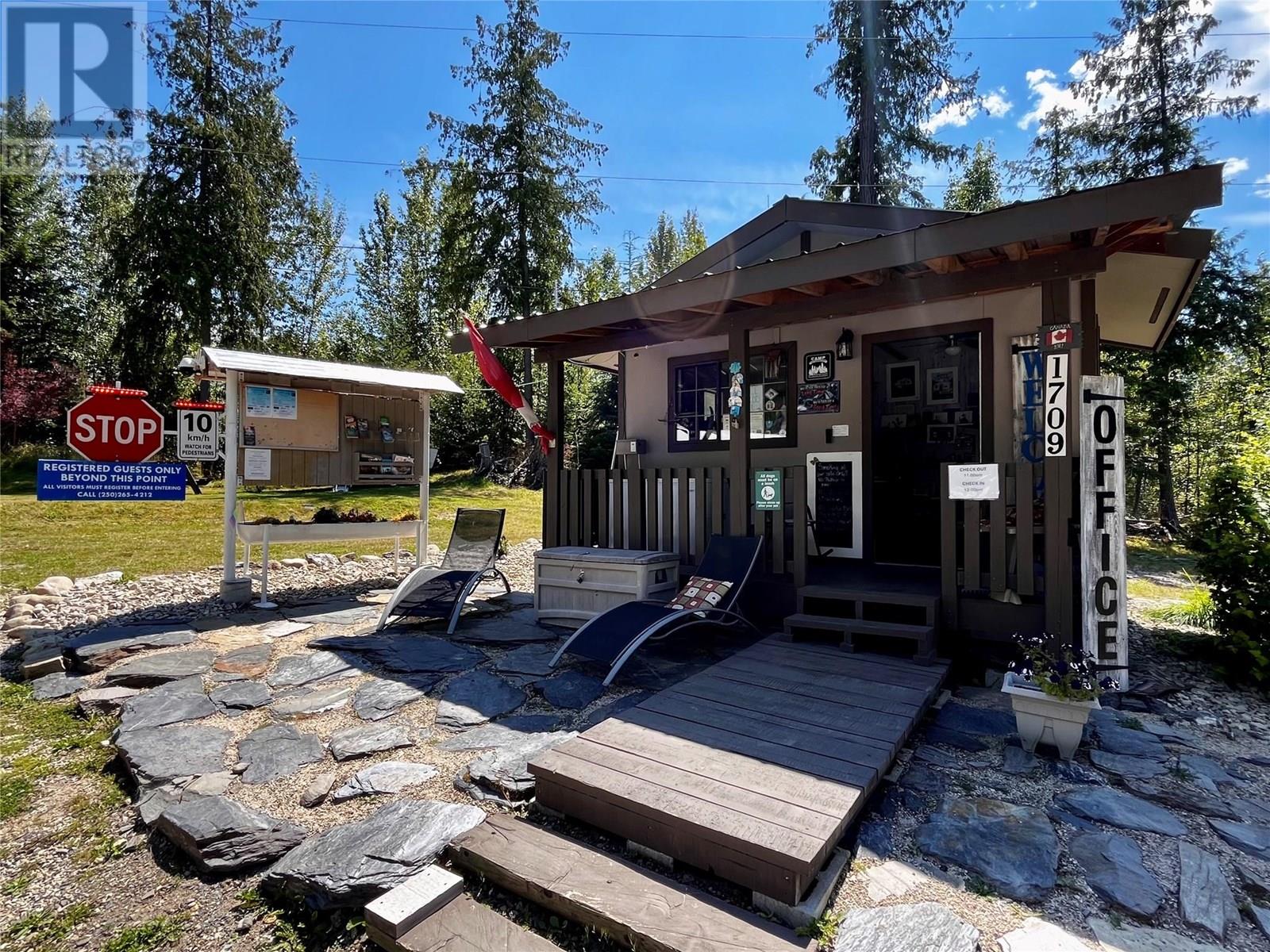 1701 Highway 23 Highway, Nakusp, British Columbia  V0G 1R0 - Photo 9 - 10356699