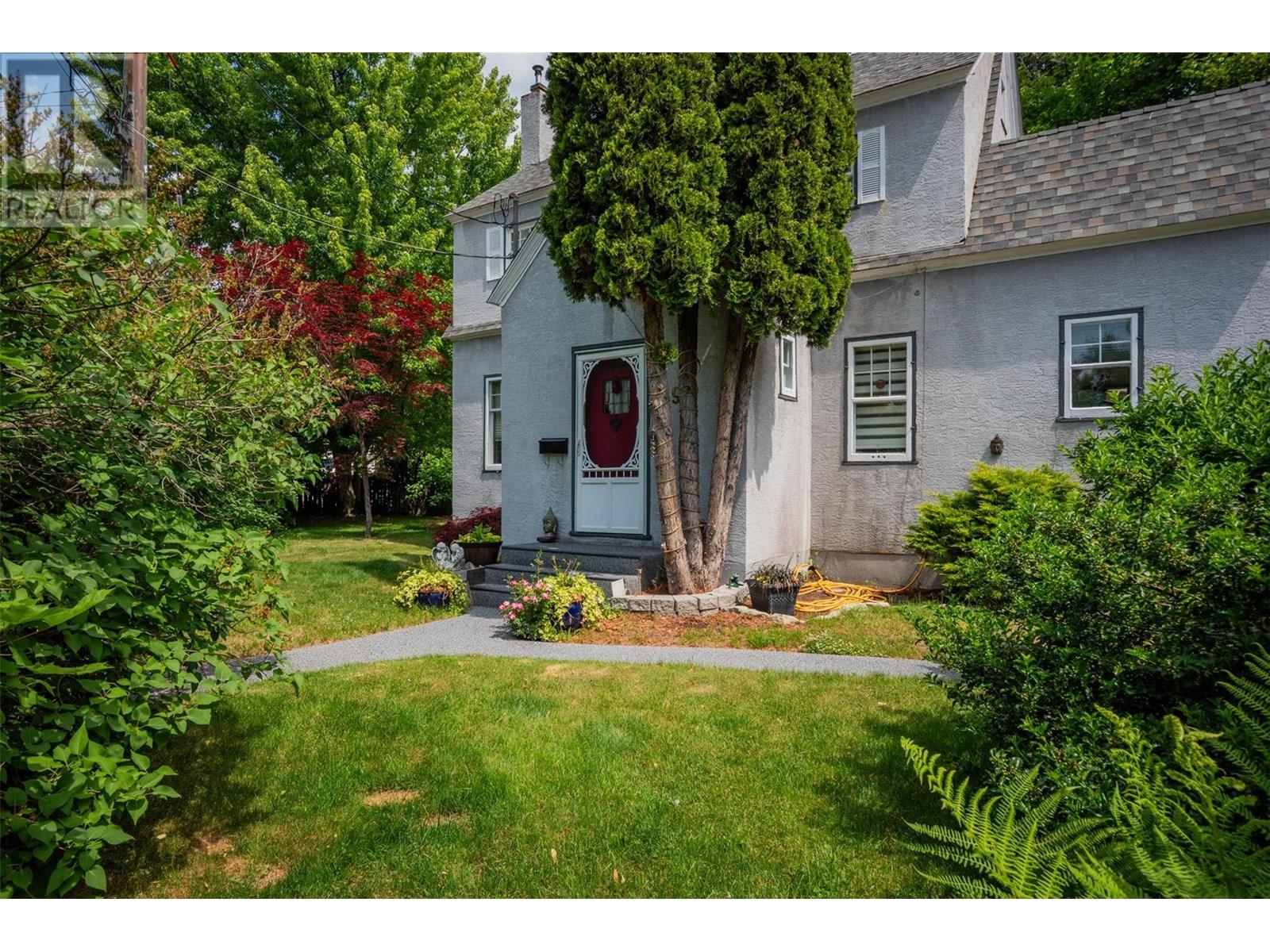 399 Murray Drive, Warfield, British Columbia  V1R 2J5 - Photo 2 - 10357082