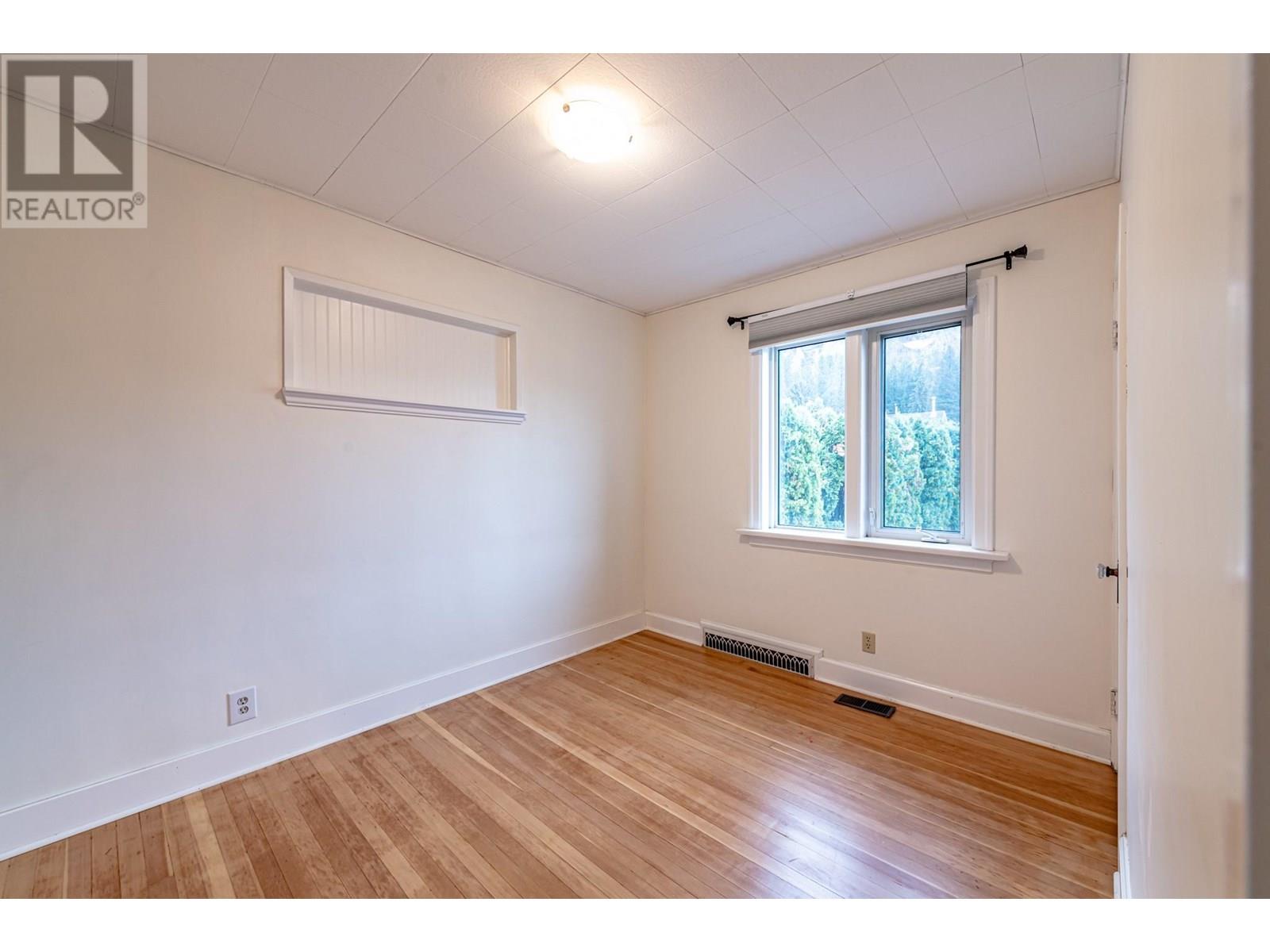 1237 Columbia Avenue, Trail, British Columbia  V1R 1J3 - Photo 16 - 10357288