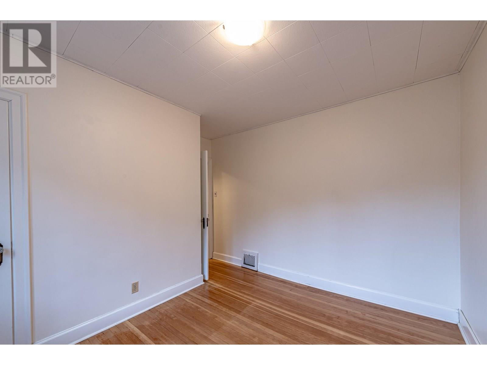 1237 Columbia Avenue, Trail, British Columbia  V1R 1J3 - Photo 17 - 10357288