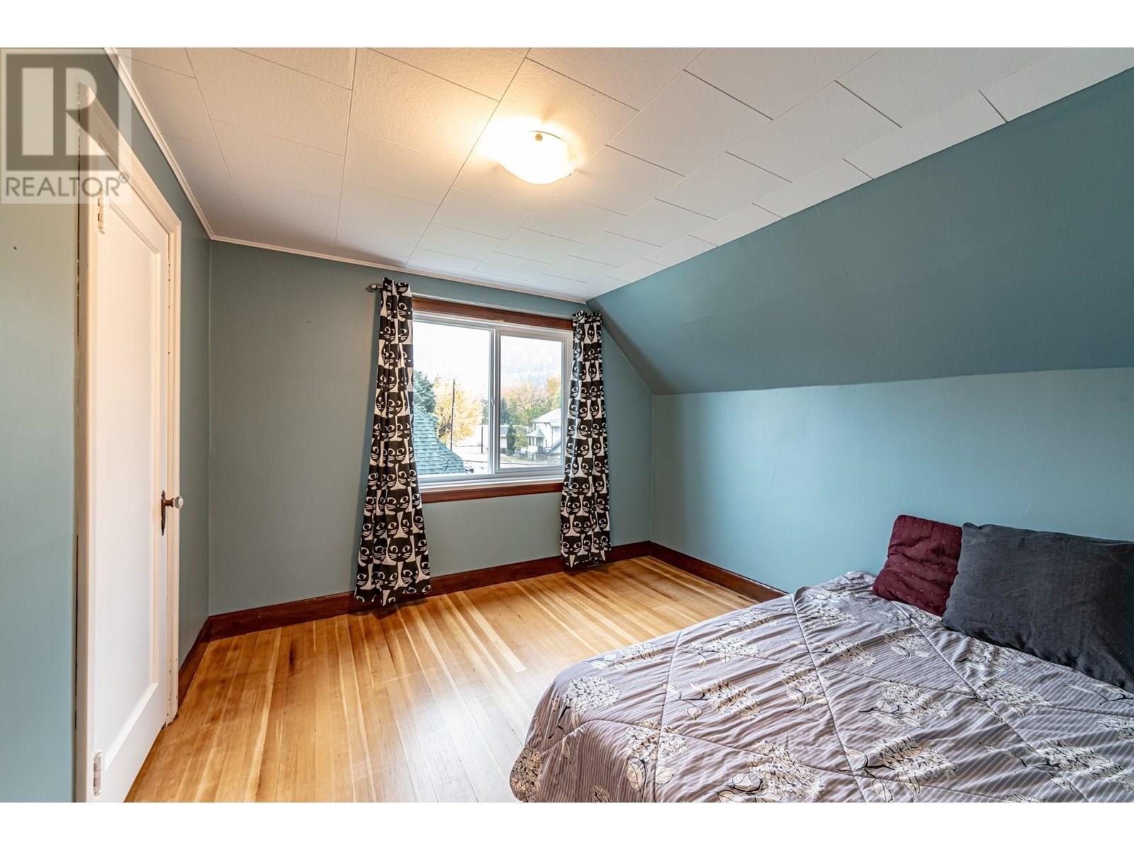 1237 Columbia Avenue, Trail, British Columbia  V1R 1J3 - Photo 22 - 10357288