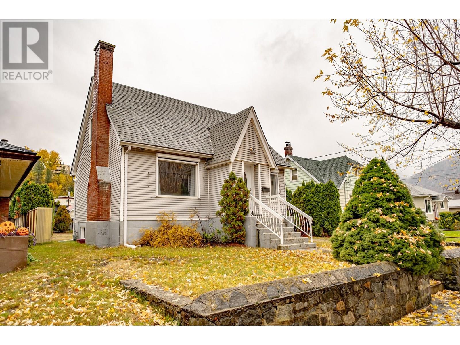 1237 Columbia Avenue, Trail, British Columbia  V1R 1J3 - Photo 30 - 10357288