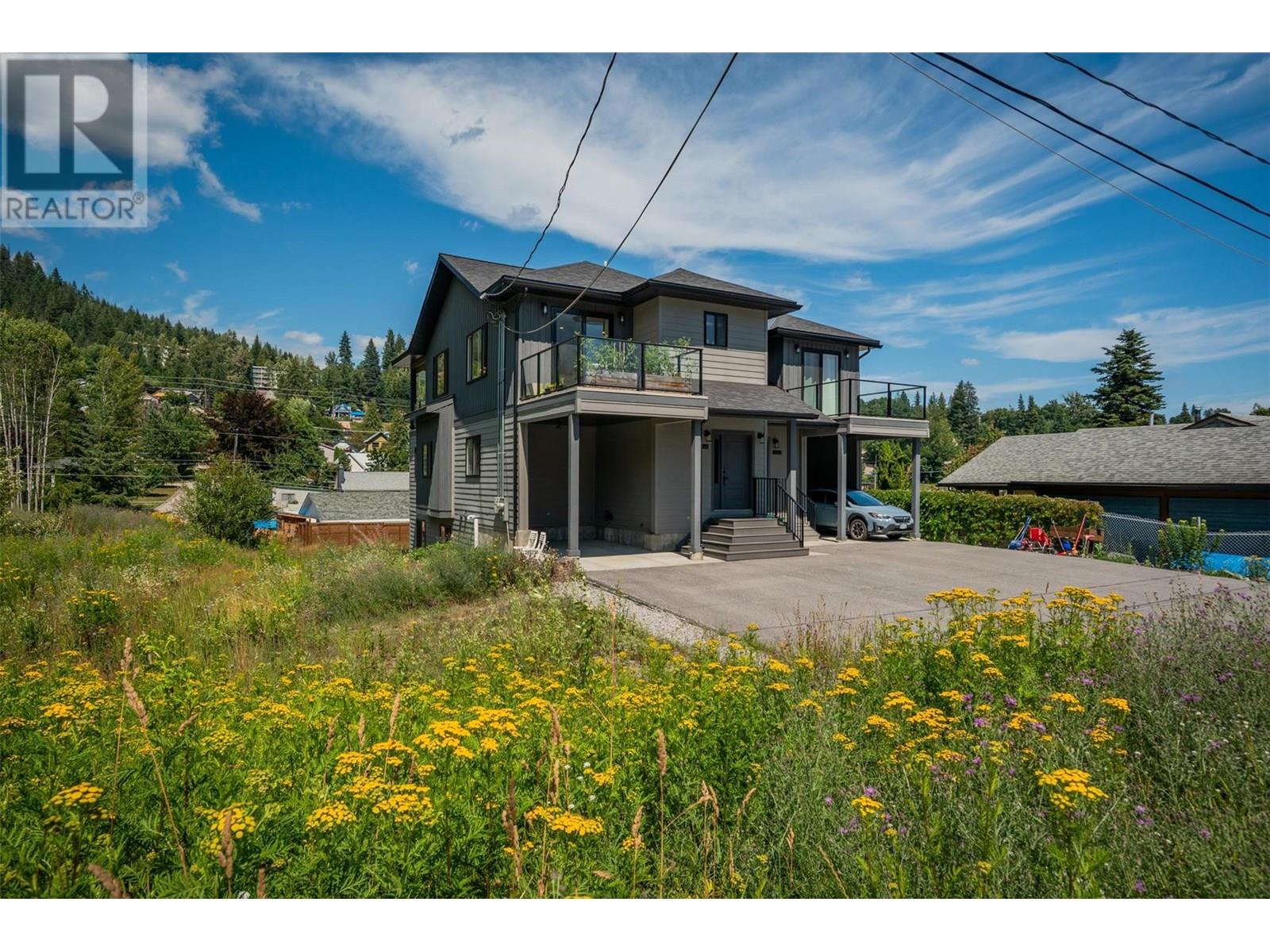 1606 Thompson Avenue Unit# A, Rossland, British Columbia  V0G 1Y0 - Photo 1 - 10357290