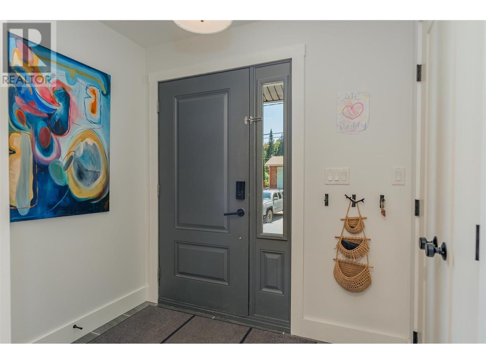 1606 Thompson Avenue Unit# A, Rossland, British Columbia  V0G 1Y0 - Photo 3 - 10357290