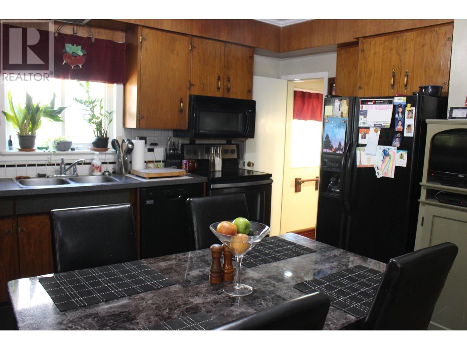 154 Kitchener Street, Trail, British Columbia  V1R 3M1 - Photo 22 - 10357525